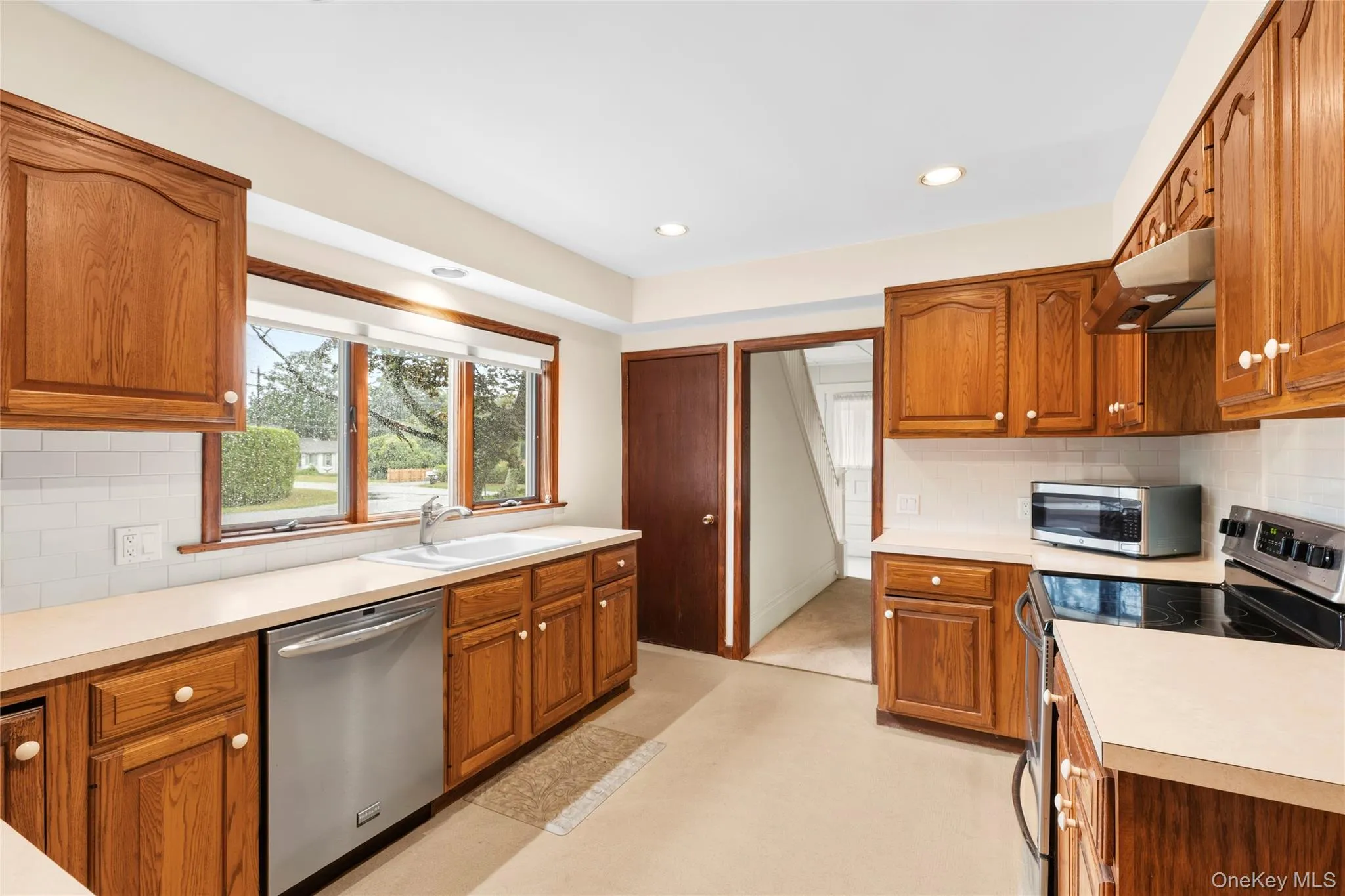 2725 Skunk Lane, Southold, NY, 3 Bedrooms Bedrooms, 7 Rooms Rooms,2 BathroomsBathrooms,Residential,For Rent,Skunk,0,1020932 2725 Skunk Lane, Southold, NY, 3 Bedrooms Bedrooms, 7 Rooms Rooms,2 BathroomsBathrooms,Residential,For Rent,Skunk,0,1020932