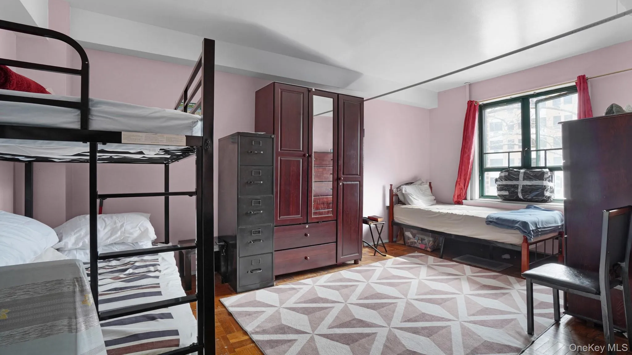 2049 Mc Graw Avenue, New York, NY, 1 Bedroom Bedrooms, 4 Rooms Rooms,1 BathroomBathrooms,Residential,For Rent,Mc Graw,0,1020933 2049 Mc Graw Avenue, New York, NY, 1 Bedroom Bedrooms, 4 Rooms Rooms,1 BathroomBathrooms,Residential,For Rent,Mc Graw,0,1020933
