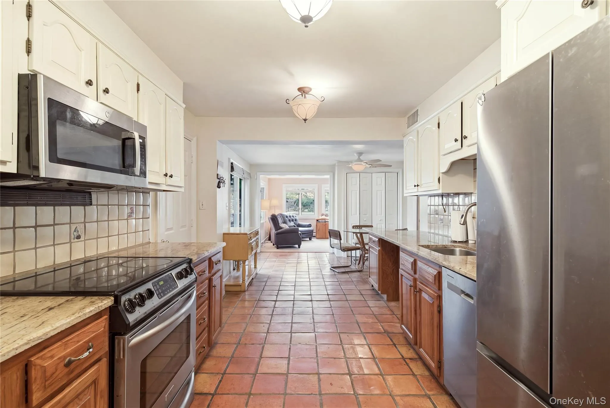 Eat in kitchen Eat in kitchen