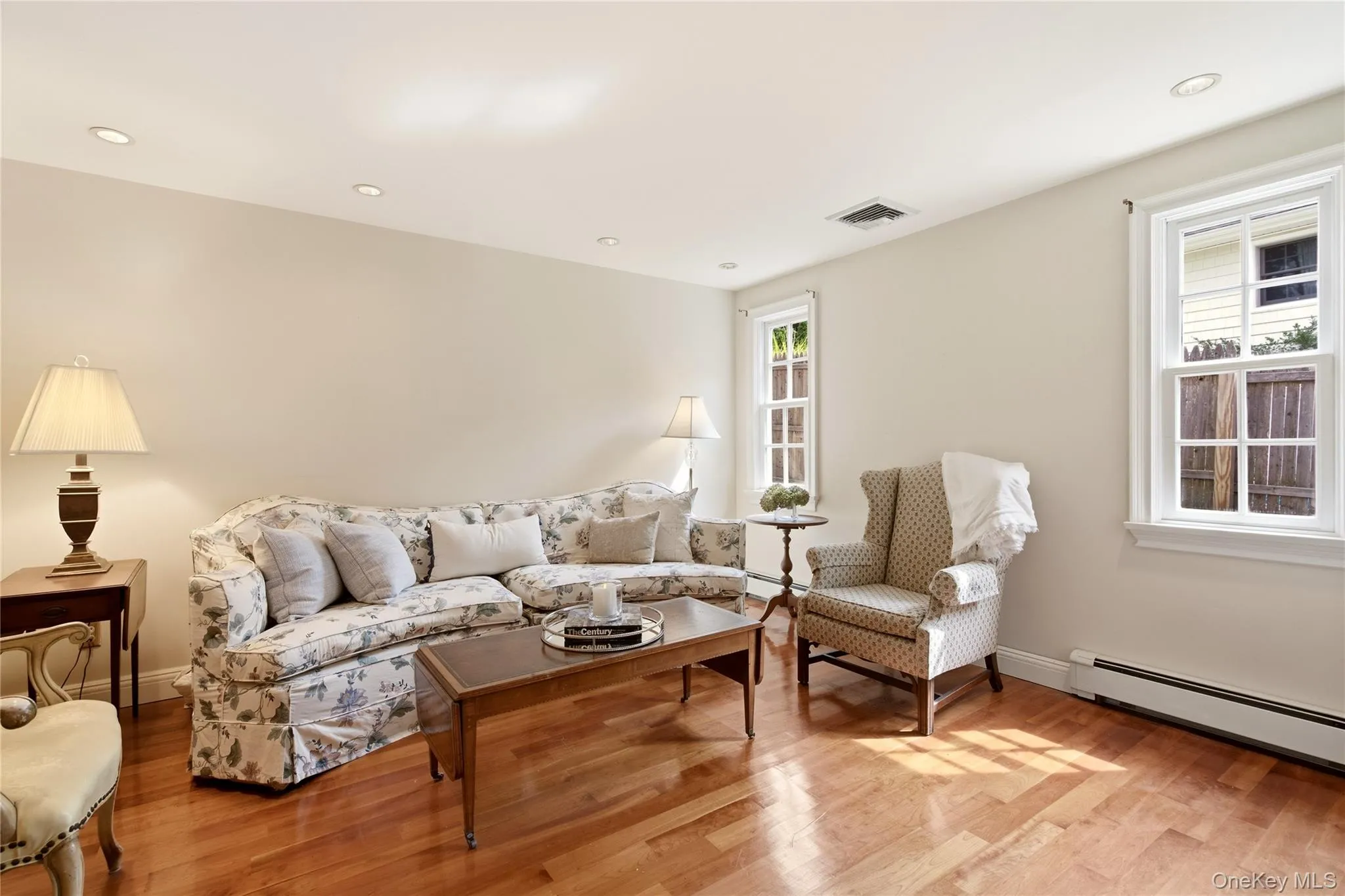 Living room hardwood floors Living room hardwood floors