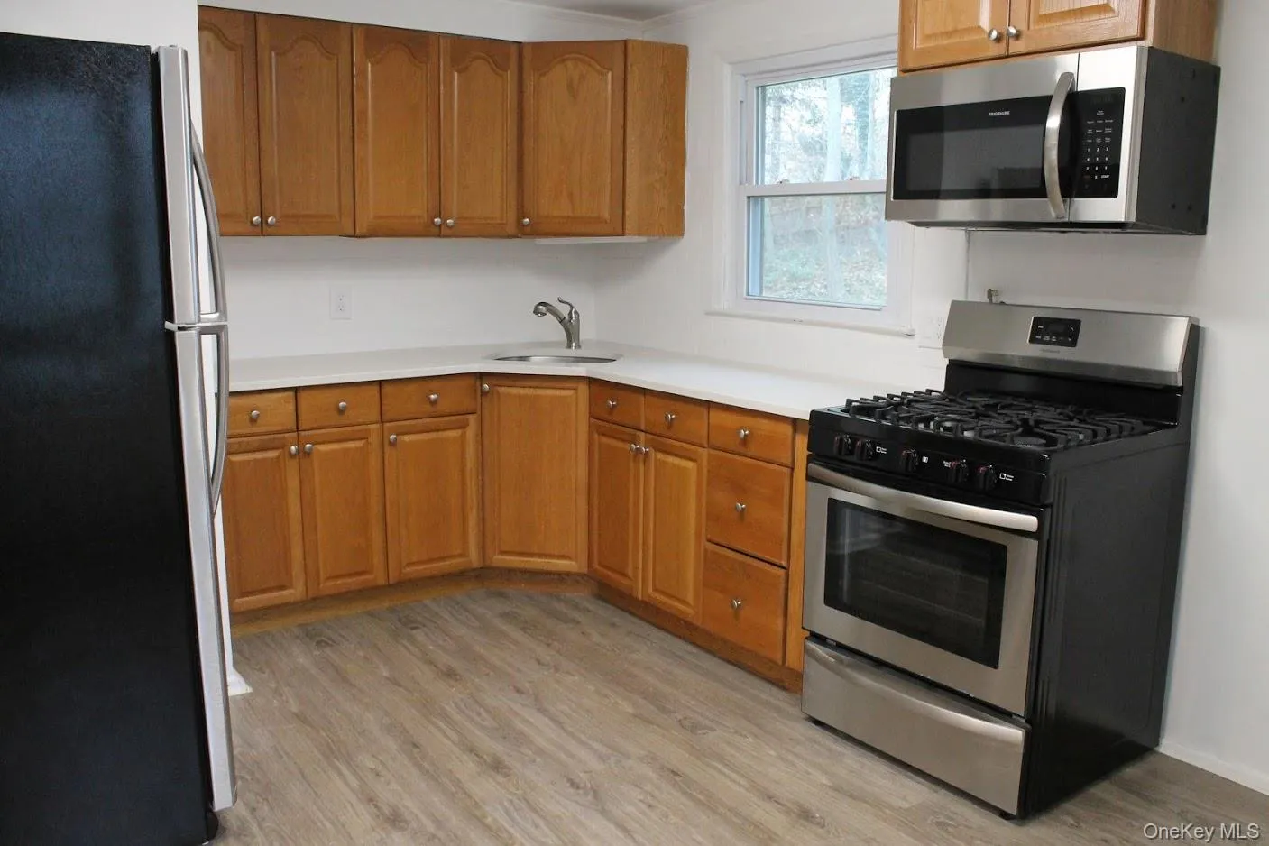 42 Roosevelt Avenue, Huntington, NY, 2 Bedrooms Bedrooms, 5 Rooms Rooms,1 BathroomBathrooms,Residential Lease,For Rent,Roosevelt,0,1020937 42 Roosevelt Avenue, Huntington, NY, 2 Bedrooms Bedrooms, 5 Rooms Rooms,1 BathroomBathrooms,Residential Lease,For Rent,Roosevelt,0,1020937