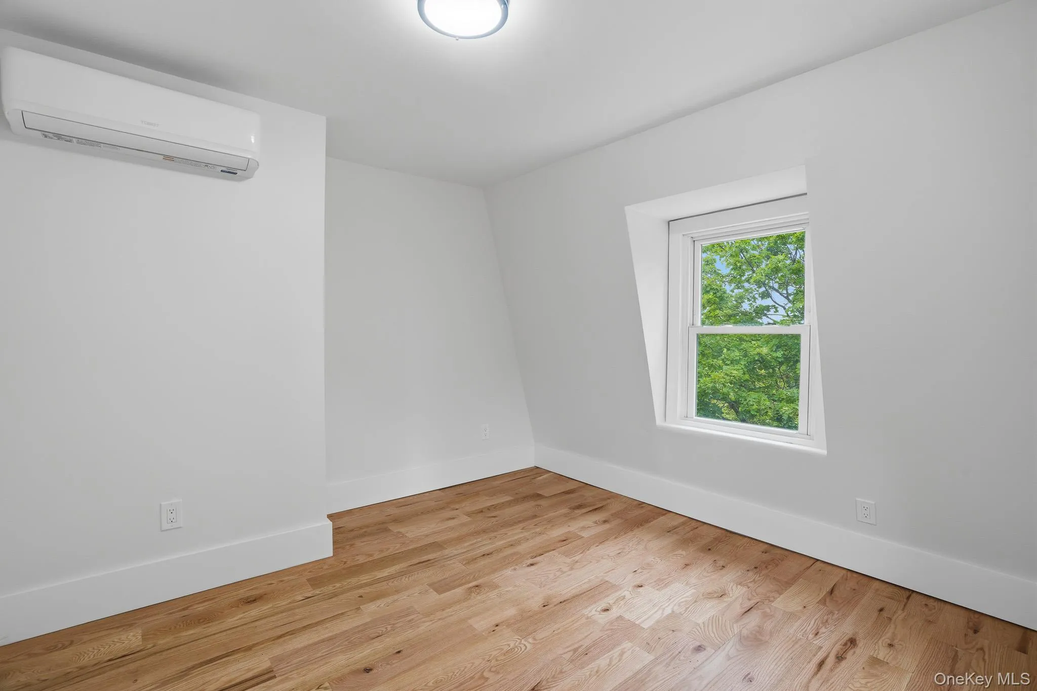 10 Robinson Street, Beacon, NY, 3 Bedrooms Bedrooms, 10 Rooms Rooms,3 BathroomsBathrooms,Residential,For Rent,Robinson,0,1020939 10 Robinson Street, Beacon, NY, 3 Bedrooms Bedrooms, 10 Rooms Rooms,3 BathroomsBathrooms,Residential,For Rent,Robinson,0,1020939