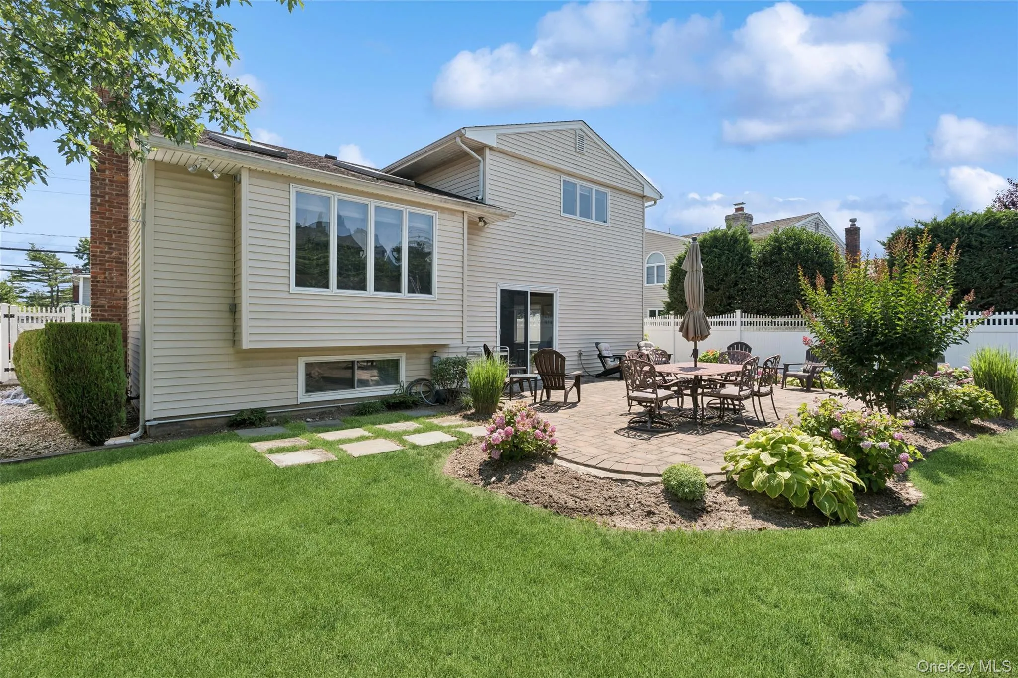 2687 Karen Street, Hempstead, NY, 4 Bedrooms Bedrooms, 9 Rooms Rooms,2 BathroomsBathrooms,Residential,For Rent,Karen,0,1020943 2687 Karen Street, Hempstead, NY, 4 Bedrooms Bedrooms, 9 Rooms Rooms,2 BathroomsBathrooms,Residential,For Rent,Karen,0,1020943