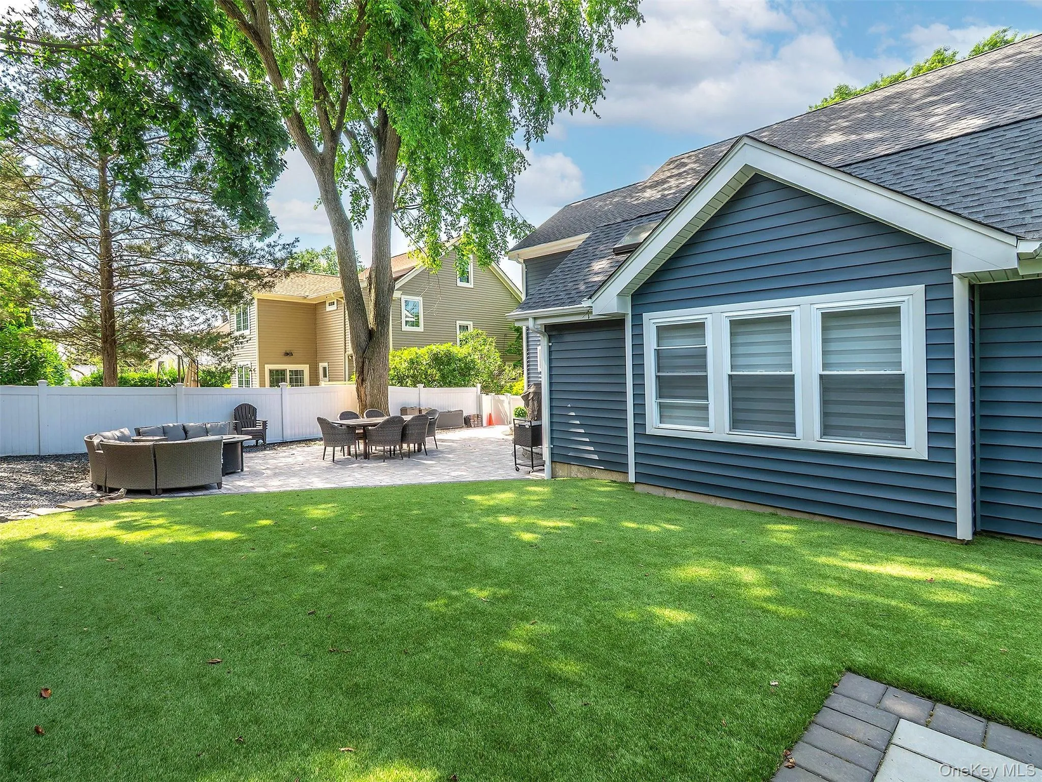 60 Highland Avenue, North Hempstead, NY, 4 Bedrooms Bedrooms, 9 Rooms Rooms,3 BathroomsBathrooms,Residential Lease,For Rent,Highland,0,1020944 60 Highland Avenue, North Hempstead, NY, 4 Bedrooms Bedrooms, 9 Rooms Rooms,3 BathroomsBathrooms,Residential Lease,For Rent,Highland,0,1020944