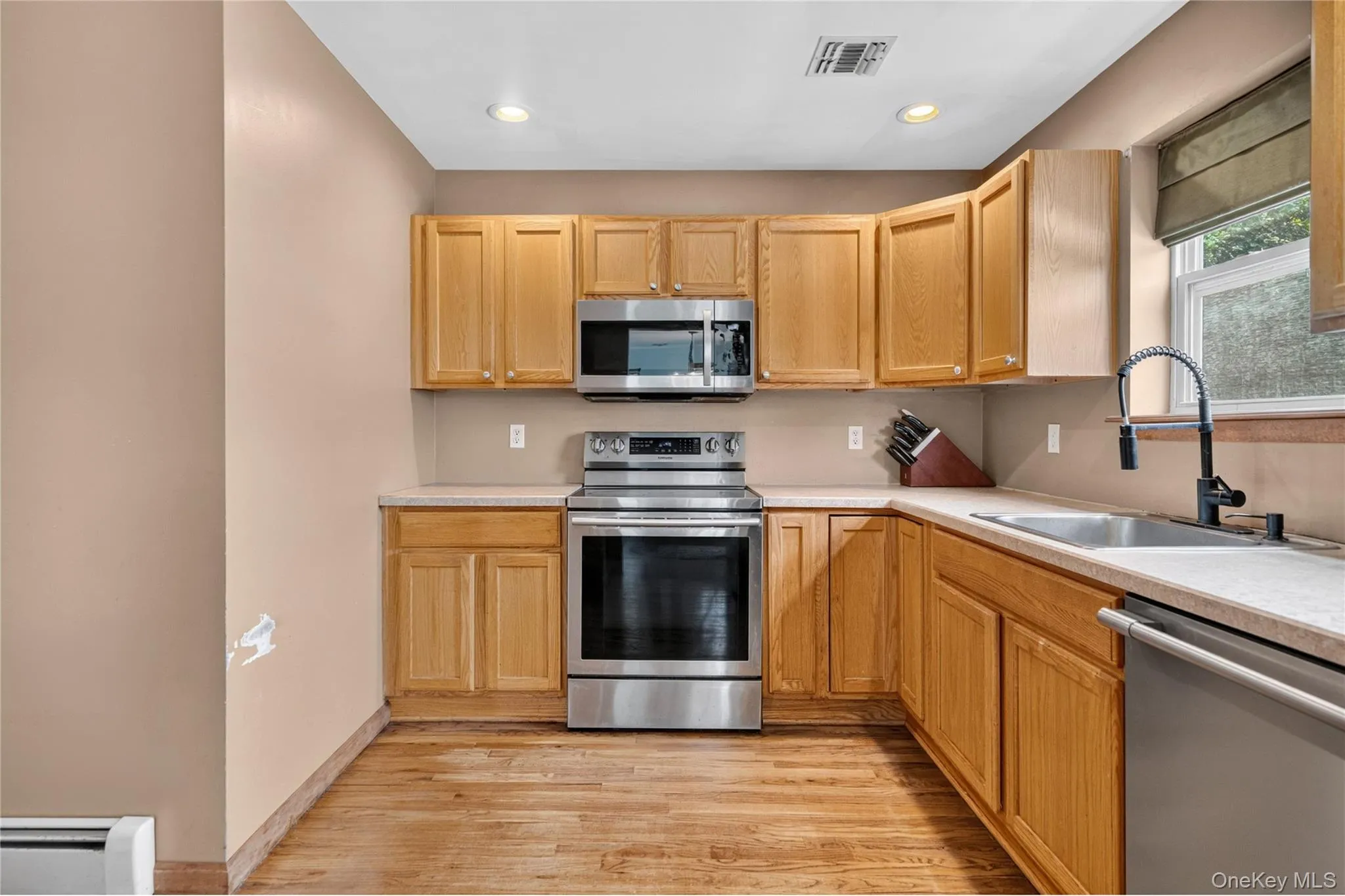 62 Lombardy Drive, Brookhaven, NY, 3 Bedrooms Bedrooms, 7 Rooms Rooms,1 BathroomBathrooms,Residential,For Rent,Lombardy,0,1020948 62 Lombardy Drive, Brookhaven, NY, 3 Bedrooms Bedrooms, 7 Rooms Rooms,1 BathroomBathrooms,Residential,For Rent,Lombardy,0,1020948