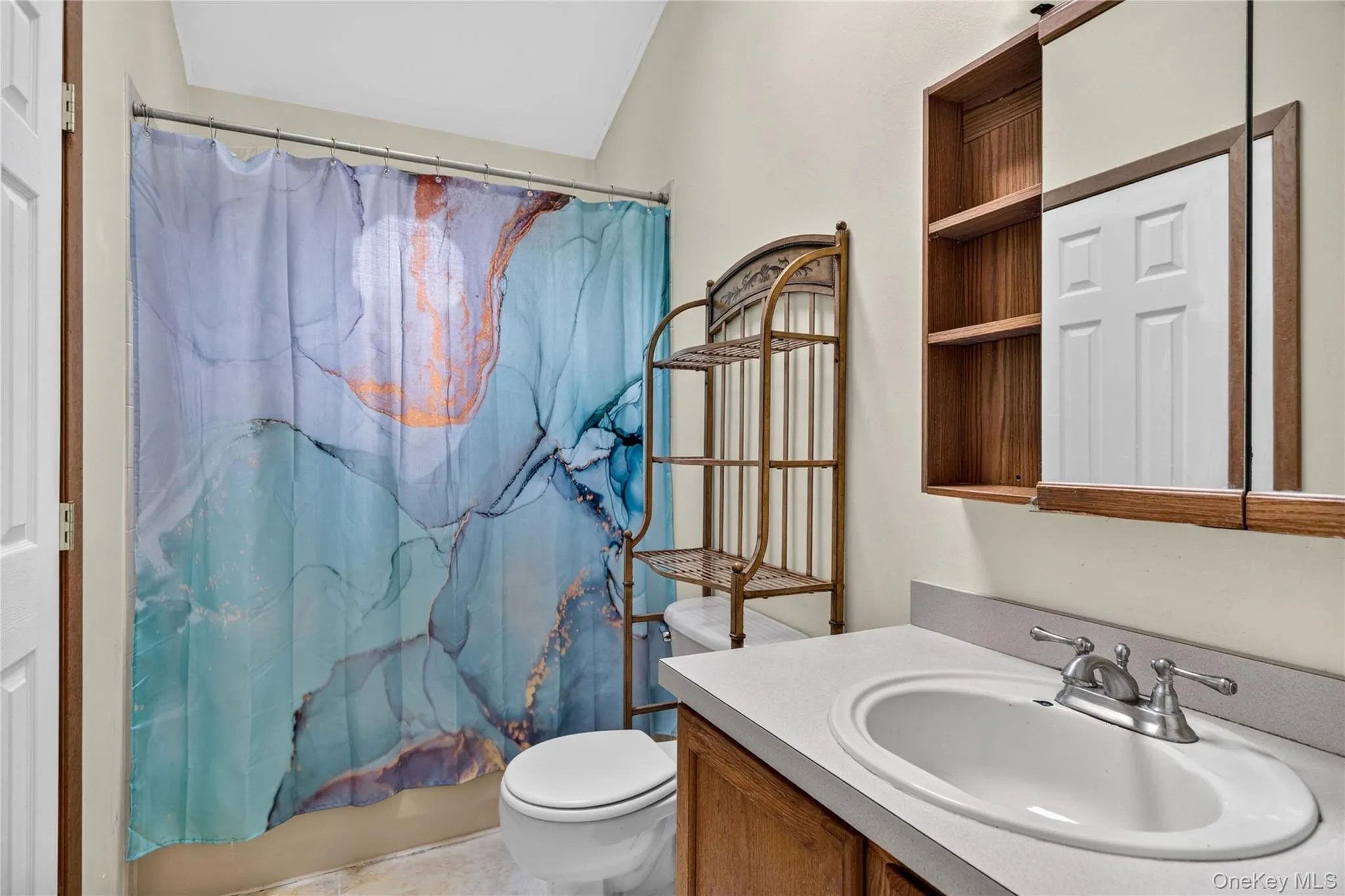 62 Lombardy Drive, Brookhaven, NY, 3 Bedrooms Bedrooms, 7 Rooms Rooms,1 BathroomBathrooms,Residential,For Rent,Lombardy,0,1020948 62 Lombardy Drive, Brookhaven, NY, 3 Bedrooms Bedrooms, 7 Rooms Rooms,1 BathroomBathrooms,Residential,For Rent,Lombardy,0,1020948