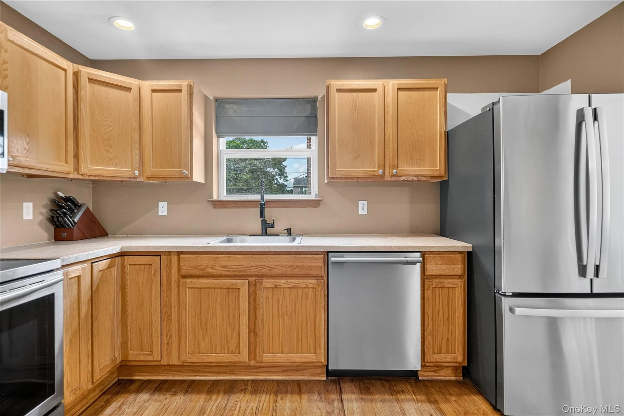 62 Lombardy Drive, Brookhaven, NY, 3 Bedrooms Bedrooms, 7 Rooms Rooms,1 BathroomBathrooms,Residential,For Rent,Lombardy,0,1020948 62 Lombardy Drive, Brookhaven, NY, 3 Bedrooms Bedrooms, 7 Rooms Rooms,1 BathroomBathrooms,Residential,For Rent,Lombardy,0,1020948
