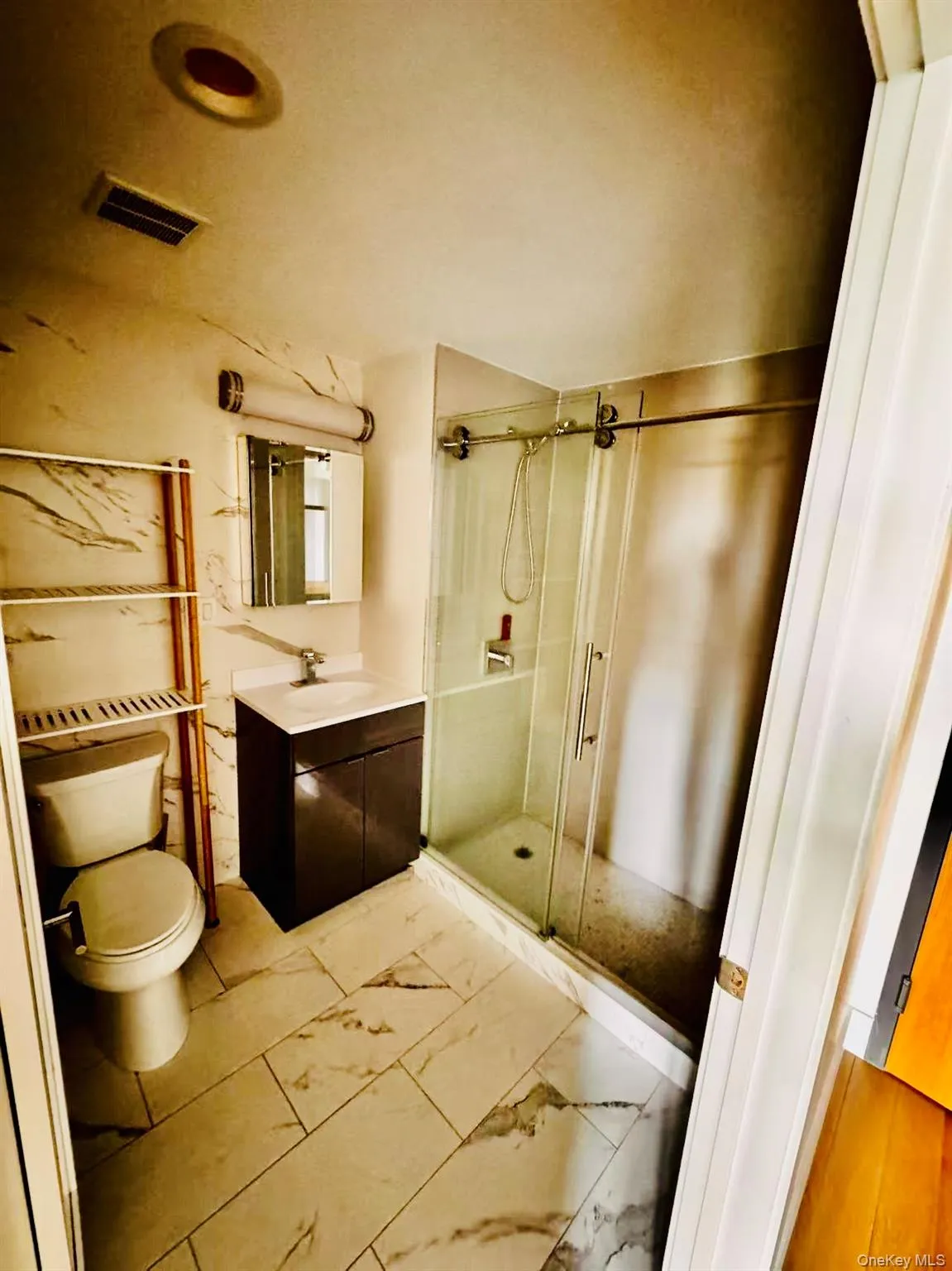 27-05 41st Avenue, New York, NY, 1 Bedroom Bedrooms, 3 Rooms Rooms,1 BathroomBathrooms,Residential,For Rent,41st,0,1020951 27-05 41st Avenue, New York, NY, 1 Bedroom Bedrooms, 3 Rooms Rooms,1 BathroomBathrooms,Residential,For Rent,41st,0,1020951