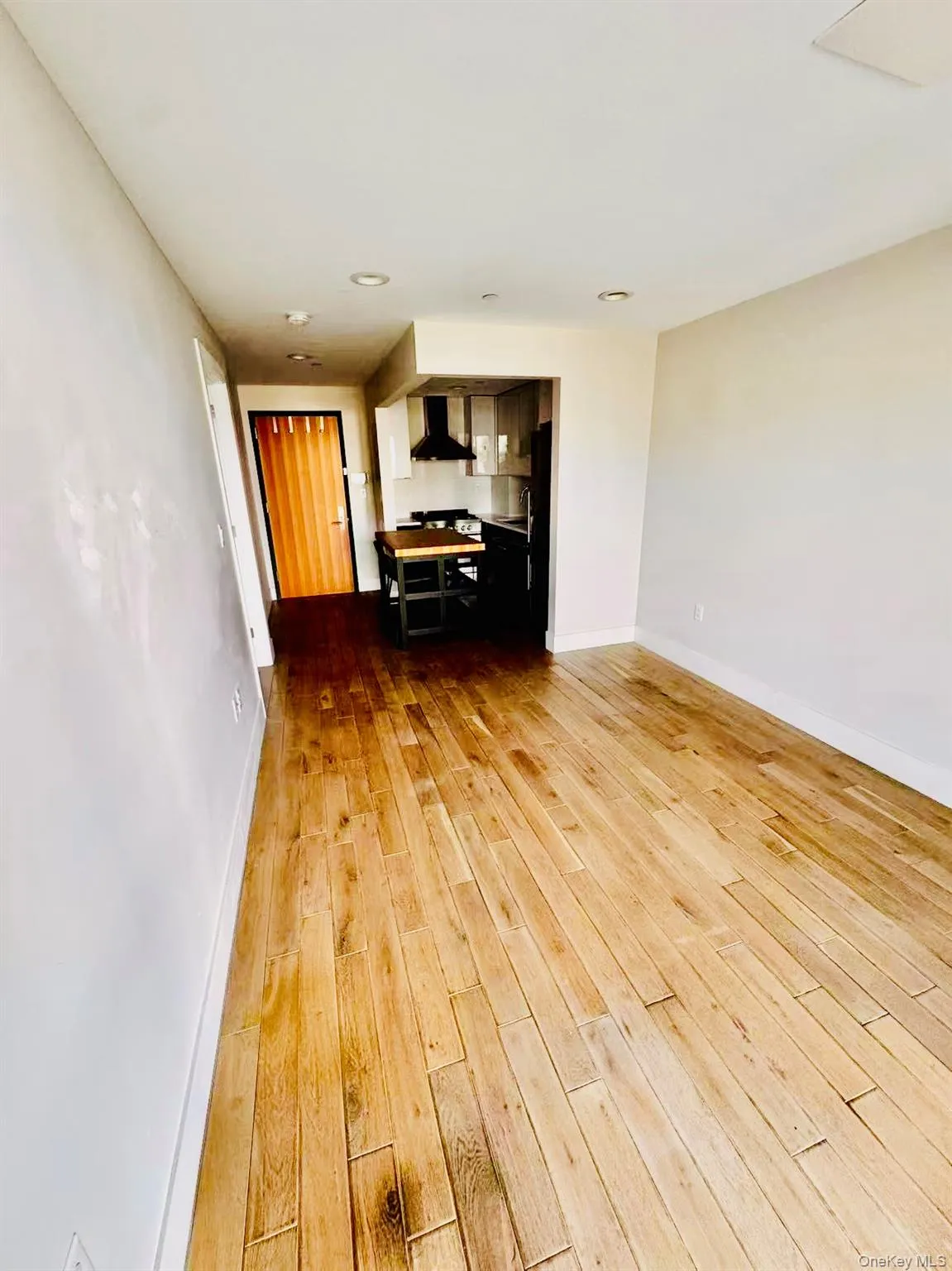 27-05 41st Avenue, New York, NY, 1 Bedroom Bedrooms, 3 Rooms Rooms,1 BathroomBathrooms,Residential,For Rent,41st,0,1020951 27-05 41st Avenue, New York, NY, 1 Bedroom Bedrooms, 3 Rooms Rooms,1 BathroomBathrooms,Residential,For Rent,41st,0,1020951