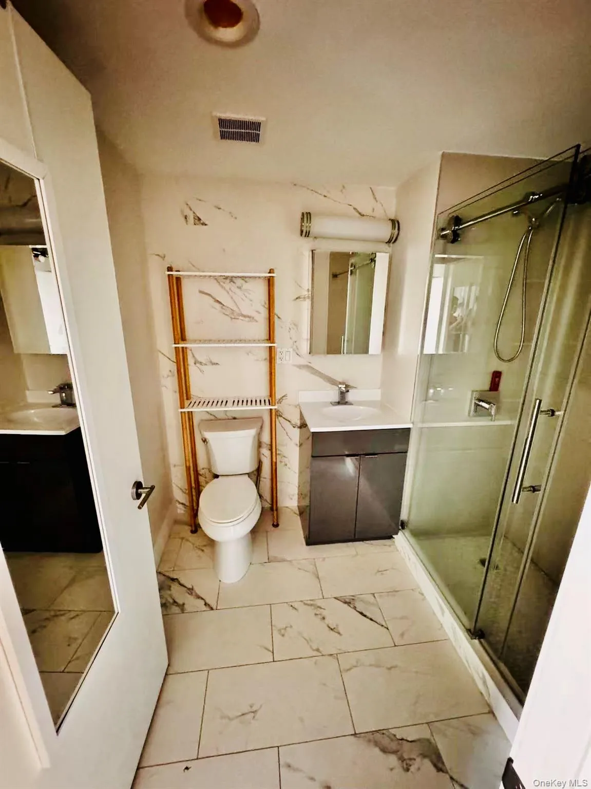 27-05 41st Avenue, New York, NY, 1 Bedroom Bedrooms, 3 Rooms Rooms,1 BathroomBathrooms,Residential,For Rent,41st,0,1020951 27-05 41st Avenue, New York, NY, 1 Bedroom Bedrooms, 3 Rooms Rooms,1 BathroomBathrooms,Residential,For Rent,41st,0,1020951