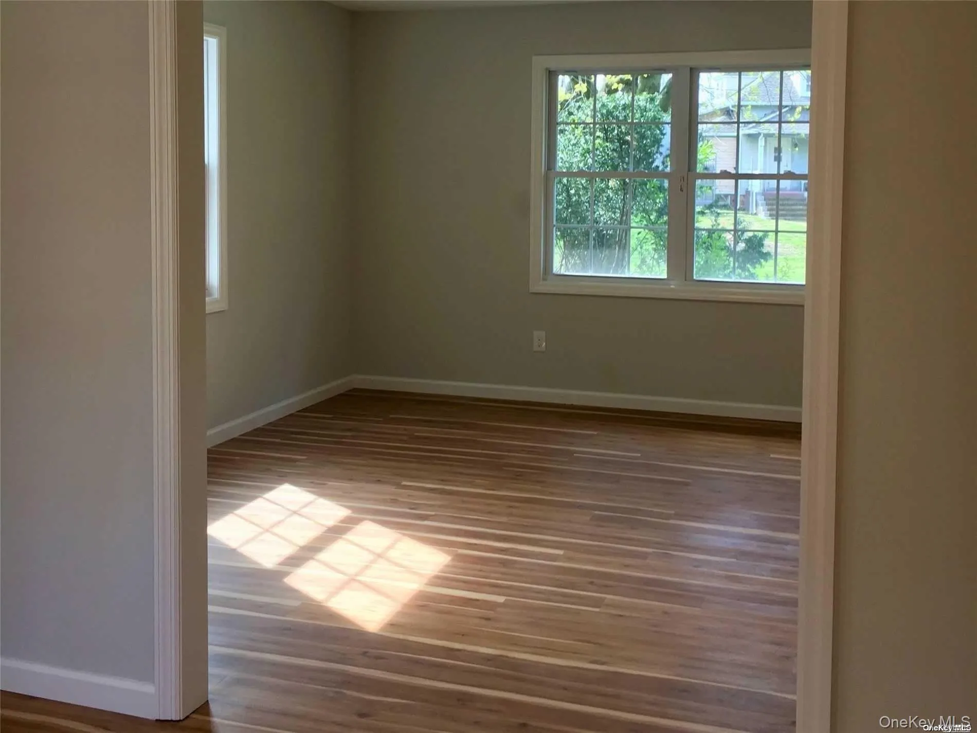 8 Melville Road, Huntington, NY, 4 Bedrooms Bedrooms, 7 Rooms Rooms,2 BathroomsBathrooms,Residential Lease,For Rent,Melville,0,1020952 8 Melville Road, Huntington, NY, 4 Bedrooms Bedrooms, 7 Rooms Rooms,2 BathroomsBathrooms,Residential Lease,For Rent,Melville,0,1020952