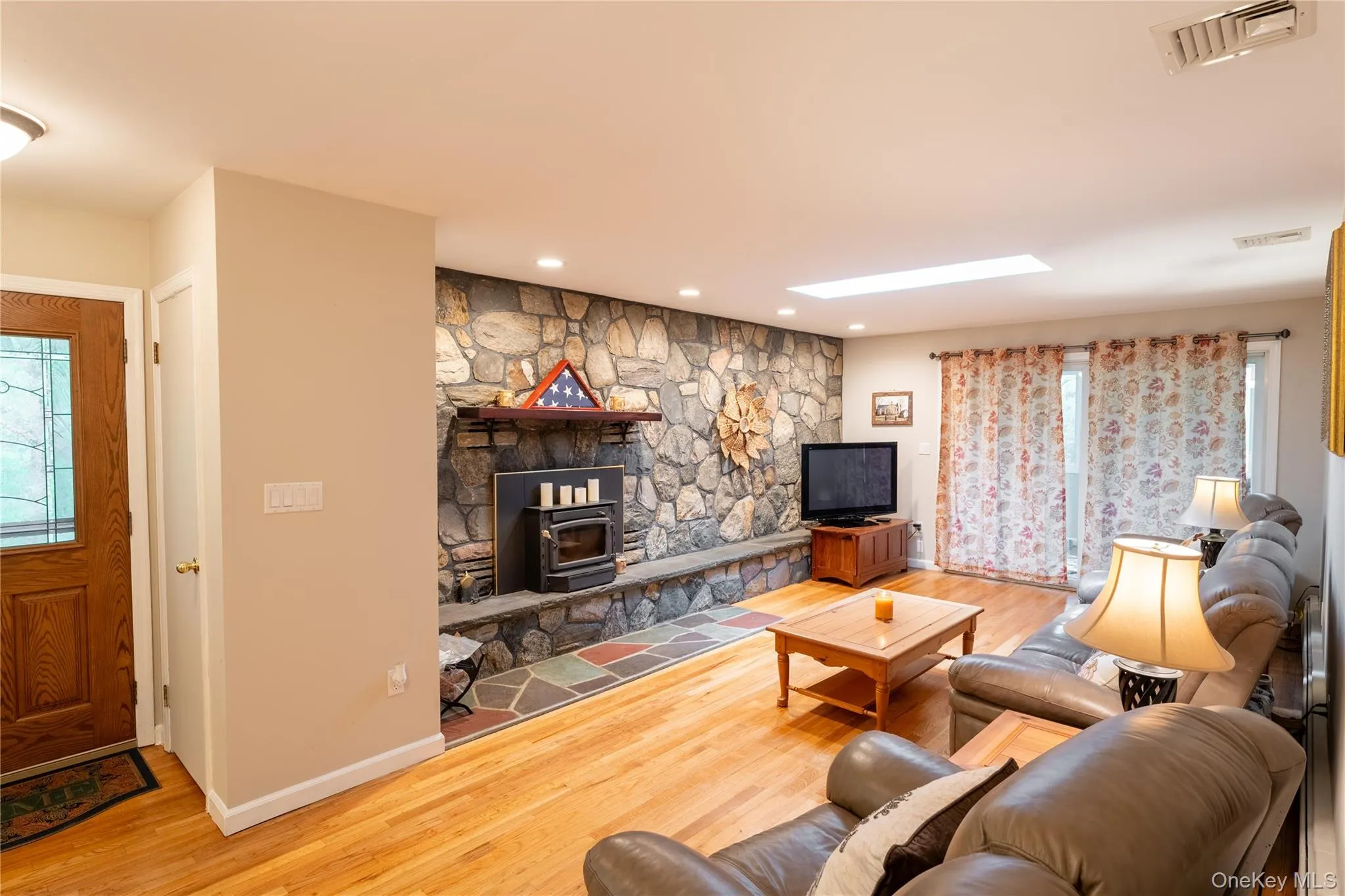 157 Johnsontown Road, Ramapo, NY, 4 Bedrooms Bedrooms, 15 Rooms Rooms,2 BathroomsBathrooms,Residential,For Rent,Johnsontown,0,1020953 157 Johnsontown Road, Ramapo, NY, 4 Bedrooms Bedrooms, 15 Rooms Rooms,2 BathroomsBathrooms,Residential,For Rent,Johnsontown,0,1020953