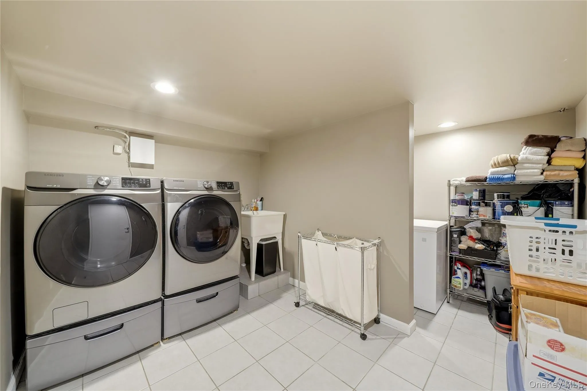 364 Boundary Avenue, Oyster Bay, NY, 4 Bedrooms Bedrooms, 7 Rooms Rooms,2 BathroomsBathrooms,Residential,For Rent,Boundary,0,1020957 364 Boundary Avenue, Oyster Bay, NY, 4 Bedrooms Bedrooms, 7 Rooms Rooms,2 BathroomsBathrooms,Residential,For Rent,Boundary,0,1020957