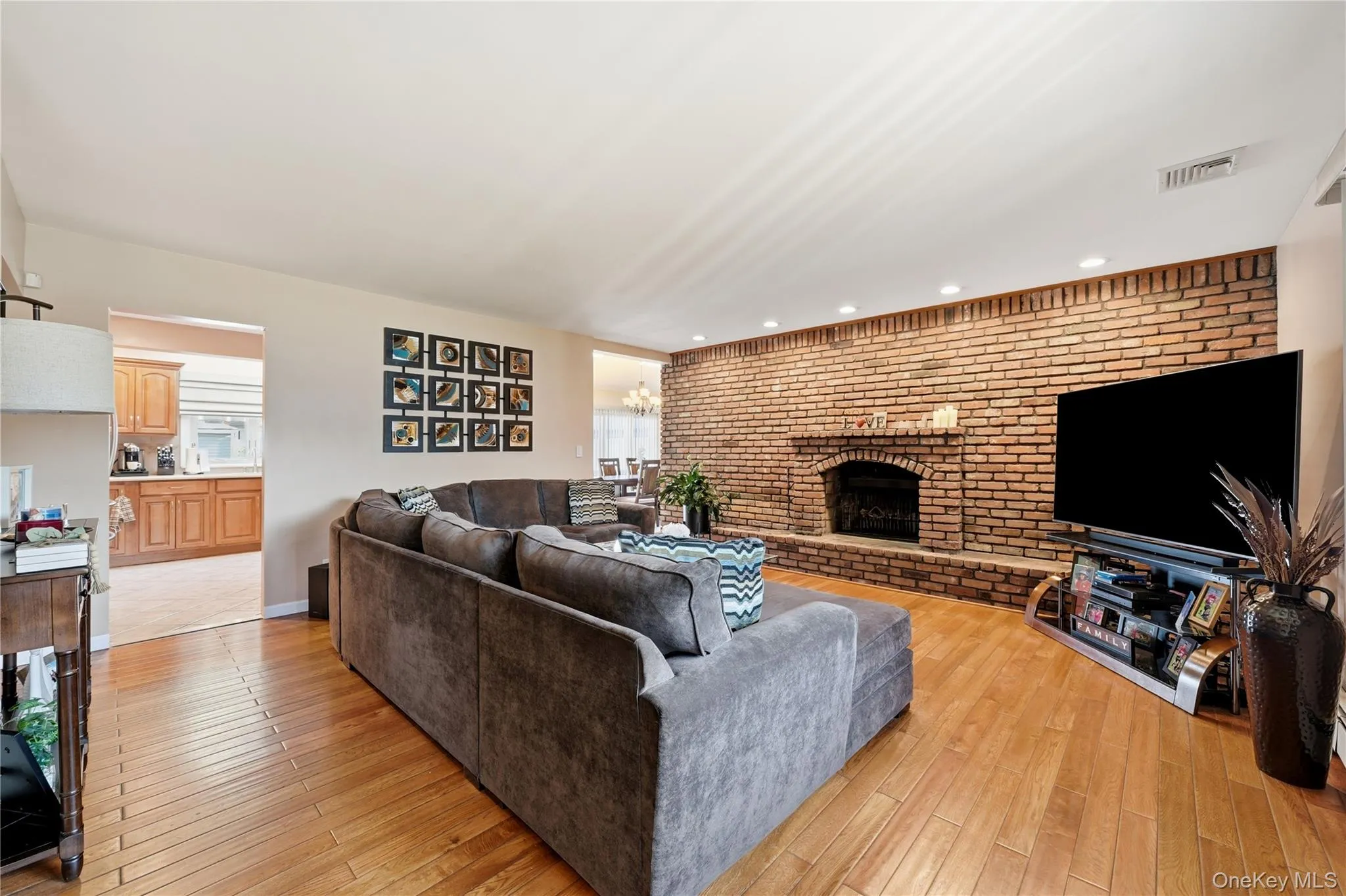 364 Boundary Avenue, Oyster Bay, NY, 4 Bedrooms Bedrooms, 7 Rooms Rooms,2 BathroomsBathrooms,Residential,For Rent,Boundary,0,1020957 364 Boundary Avenue, Oyster Bay, NY, 4 Bedrooms Bedrooms, 7 Rooms Rooms,2 BathroomsBathrooms,Residential,For Rent,Boundary,0,1020957