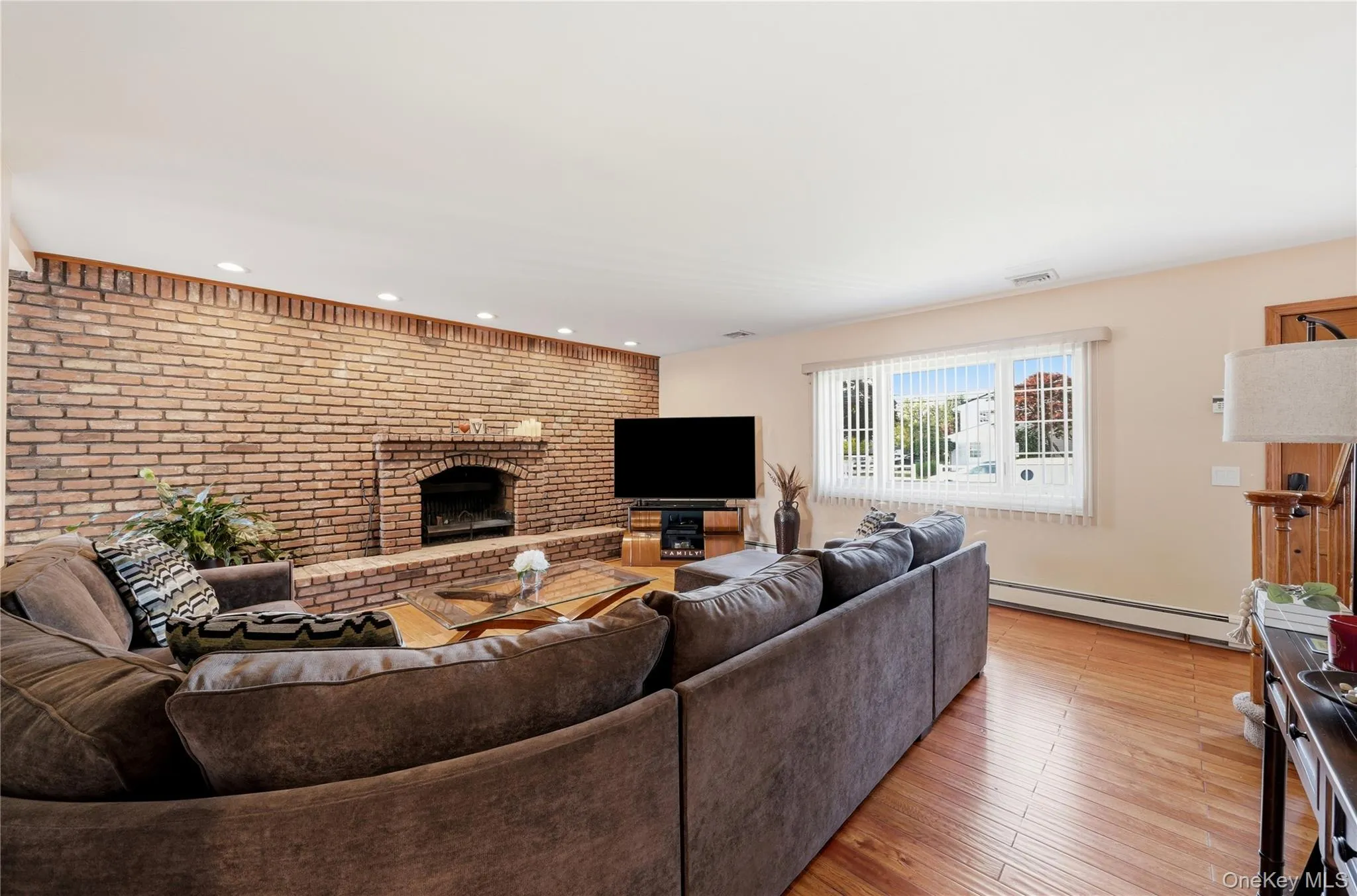 364 Boundary Avenue, Oyster Bay, NY, 4 Bedrooms Bedrooms, 7 Rooms Rooms,2 BathroomsBathrooms,Residential,For Rent,Boundary,0,1020957 364 Boundary Avenue, Oyster Bay, NY, 4 Bedrooms Bedrooms, 7 Rooms Rooms,2 BathroomsBathrooms,Residential,For Rent,Boundary,0,1020957
