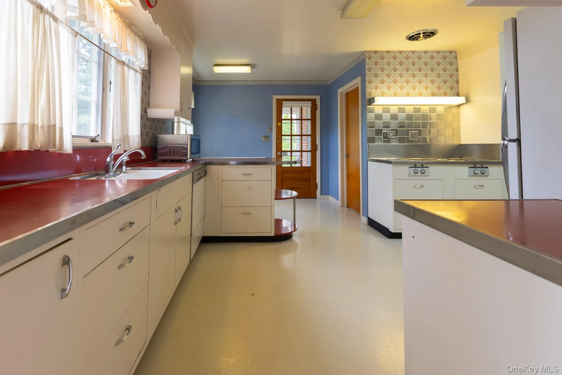 10 Degarmo Place, Poughkeepsie, NY, 3 Bedrooms Bedrooms, 6 Rooms Rooms,2 BathroomsBathrooms,Residential,For Rent,Degarmo,0,1020961 10 Degarmo Place, Poughkeepsie, NY, 3 Bedrooms Bedrooms, 6 Rooms Rooms,2 BathroomsBathrooms,Residential,For Rent,Degarmo,0,1020961
