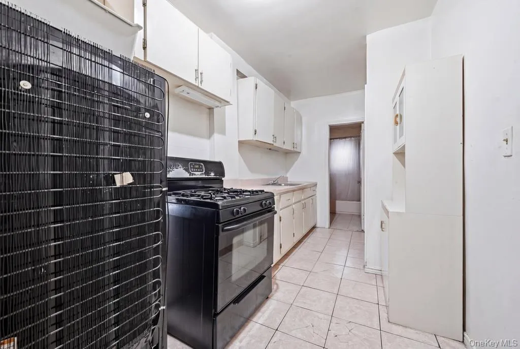 12219 191st Street, New York, NY, 8 Bedrooms Bedrooms, 14 Rooms Rooms,3 BathroomsBathrooms,Residential,For Rent,191st,0,1020966 12219 191st Street, New York, NY, 8 Bedrooms Bedrooms, 14 Rooms Rooms,3 BathroomsBathrooms,Residential,For Rent,191st,0,1020966