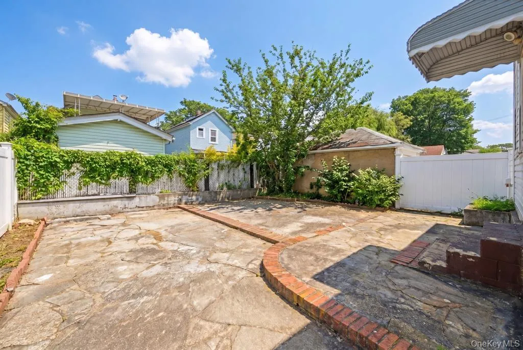 12219 191st Street, New York, NY, 8 Bedrooms Bedrooms, 14 Rooms Rooms,3 BathroomsBathrooms,Residential,For Rent,191st,0,1020966 12219 191st Street, New York, NY, 8 Bedrooms Bedrooms, 14 Rooms Rooms,3 BathroomsBathrooms,Residential,For Rent,191st,0,1020966