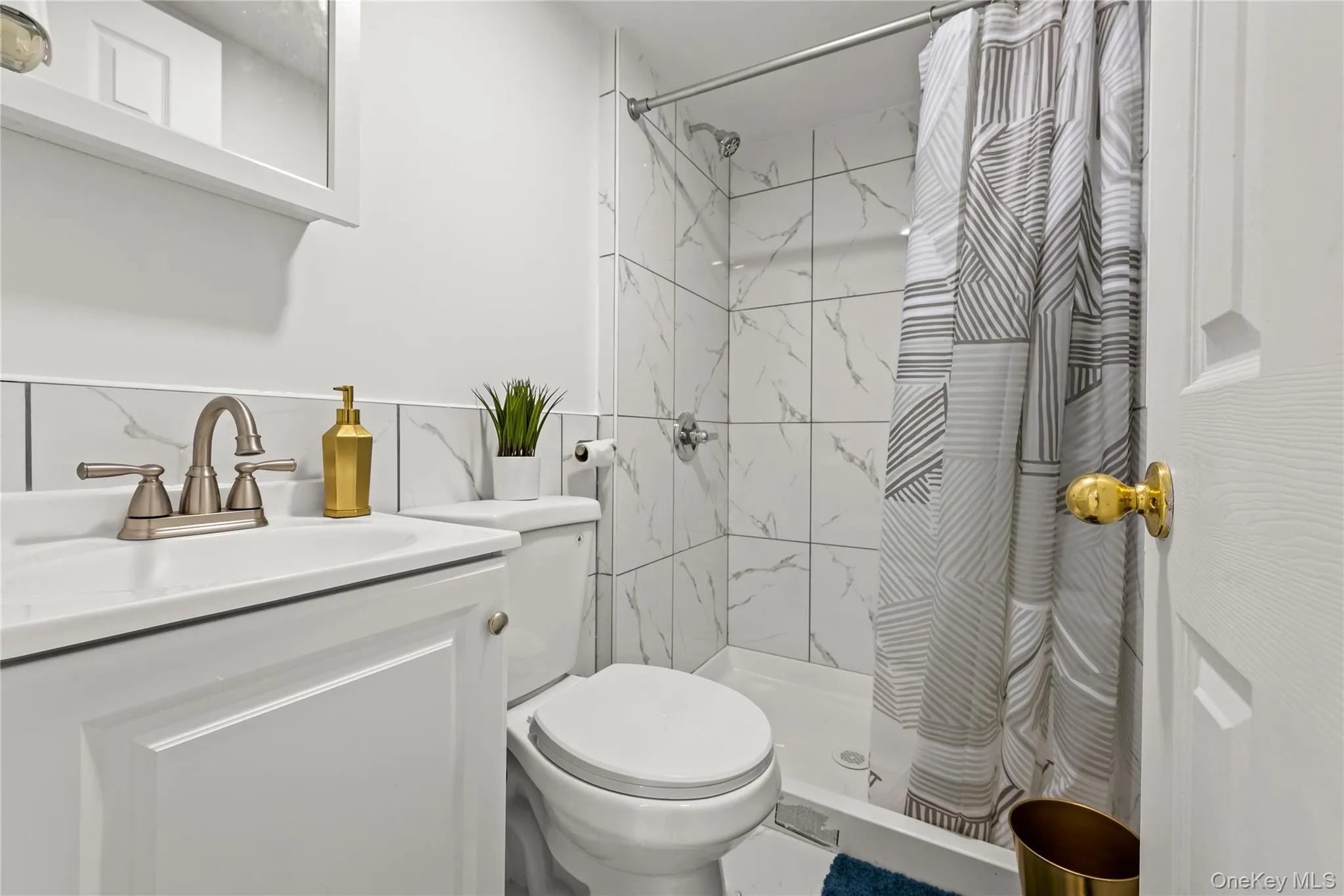 118 48 222ND Street, New York, NY, 4 Bedrooms Bedrooms, 7 Rooms Rooms,2 BathroomsBathrooms,Residential,For Rent,222ND,0,1020967 118 48 222ND Street, New York, NY, 4 Bedrooms Bedrooms, 7 Rooms Rooms,2 BathroomsBathrooms,Residential,For Rent,222ND,0,1020967