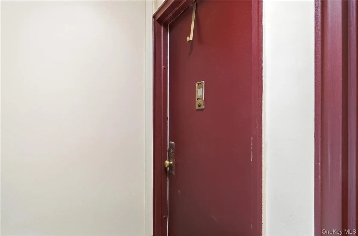 86-22 155th, New York, NY, 2 Bedrooms Bedrooms, 5 Rooms Rooms,1 BathroomBathrooms,Residential,For Rent,155th,0,1020971 86-22 155th, New York, NY, 2 Bedrooms Bedrooms, 5 Rooms Rooms,1 BathroomBathrooms,Residential,For Rent,155th,0,1020971