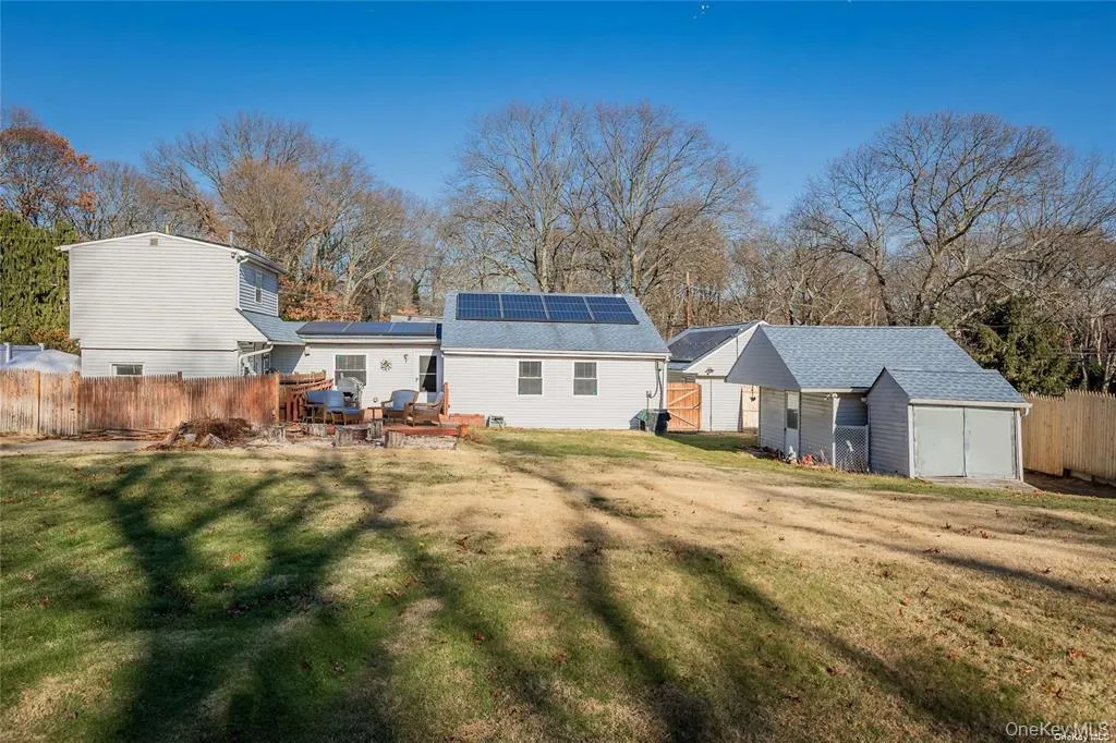 54 Champlin Street, Islip, NY, 3 Bedrooms Bedrooms, 6 Rooms Rooms,2 BathroomsBathrooms,Residential Lease,For Rent,Champlin,0,1020978 54 Champlin Street, Islip, NY, 3 Bedrooms Bedrooms, 6 Rooms Rooms,2 BathroomsBathrooms,Residential Lease,For Rent,Champlin,0,1020978