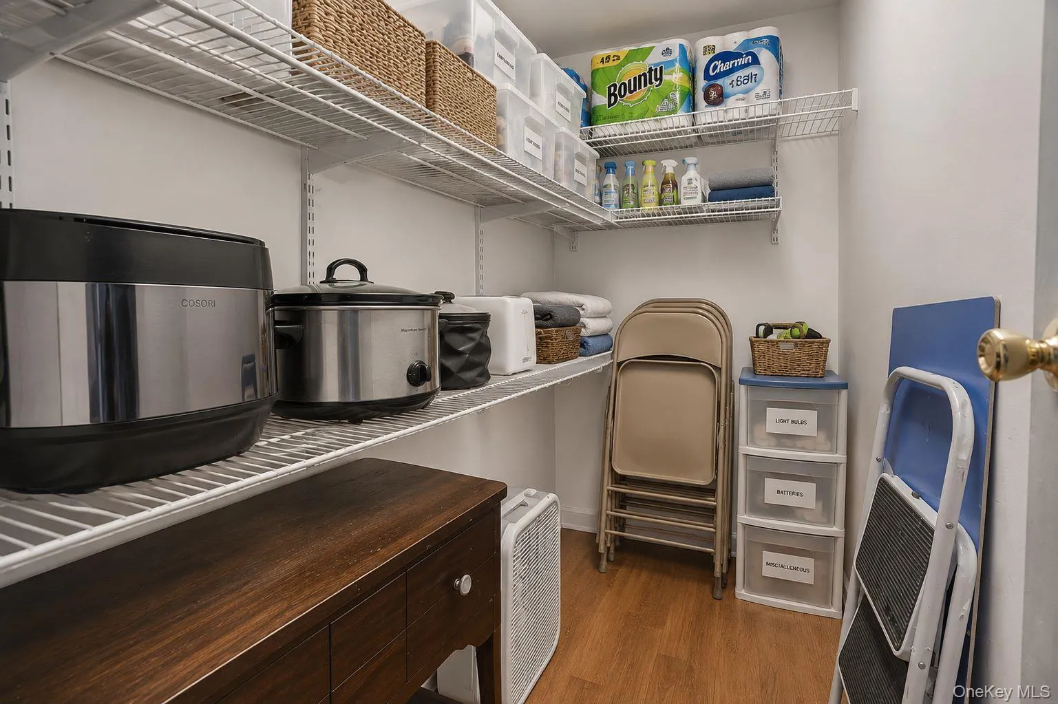 54 Champlin Street, Islip, NY, 3 Bedrooms Bedrooms, 6 Rooms Rooms,2 BathroomsBathrooms,Residential Lease,For Rent,Champlin,0,1020978 54 Champlin Street, Islip, NY, 3 Bedrooms Bedrooms, 6 Rooms Rooms,2 BathroomsBathrooms,Residential Lease,For Rent,Champlin,0,1020978
