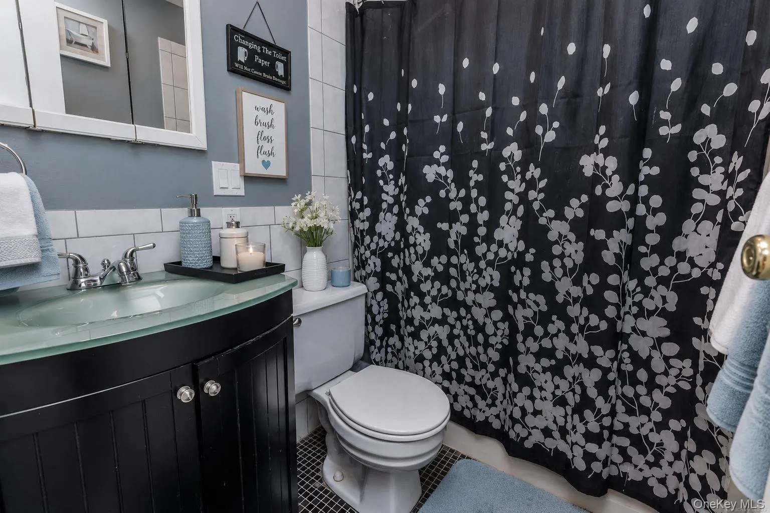 54 Champlin Street, Islip, NY, 3 Bedrooms Bedrooms, 6 Rooms Rooms,2 BathroomsBathrooms,Residential Lease,For Rent,Champlin,0,1020978 54 Champlin Street, Islip, NY, 3 Bedrooms Bedrooms, 6 Rooms Rooms,2 BathroomsBathrooms,Residential Lease,For Rent,Champlin,0,1020978