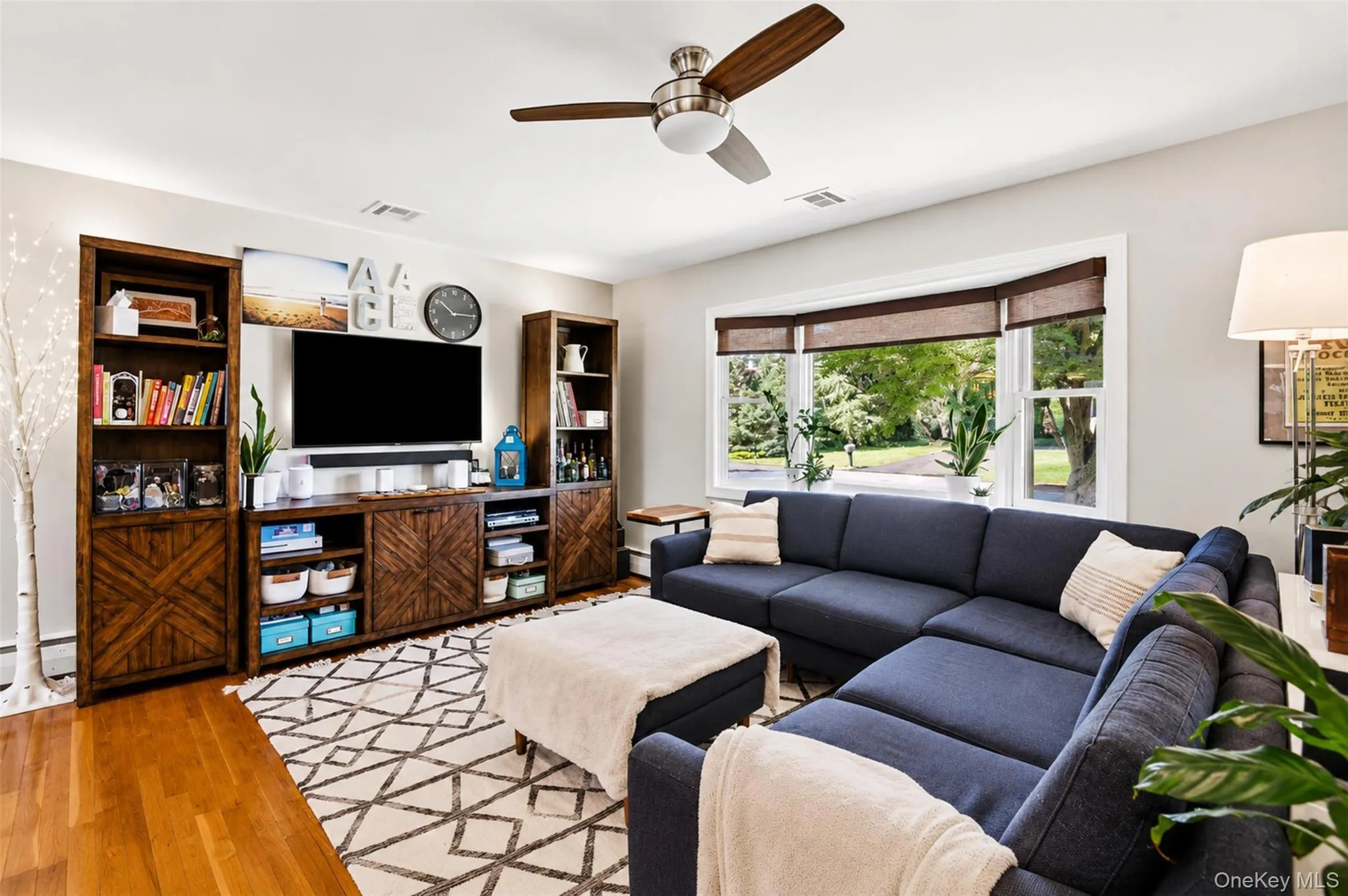 9 Homestead Lane, Clarkstown, NY, 3 Bedrooms Bedrooms, 7 Rooms Rooms,2 BathroomsBathrooms,Residential,For Rent,Homestead,0,1020980 9 Homestead Lane, Clarkstown, NY, 3 Bedrooms Bedrooms, 7 Rooms Rooms,2 BathroomsBathrooms,Residential,For Rent,Homestead,0,1020980