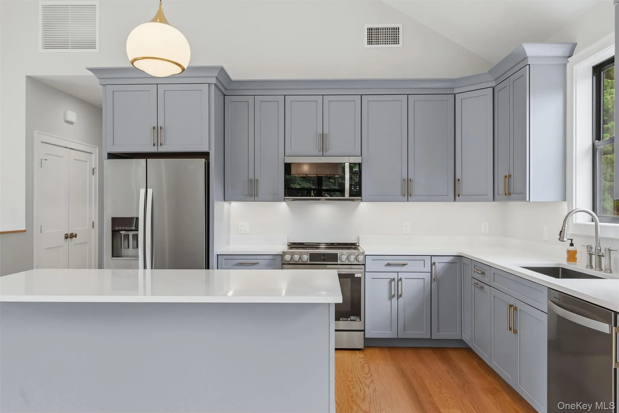 76 Reservoir Road, Marlboro, NY, 3 Bedrooms Bedrooms, 11 Rooms Rooms,3 BathroomsBathrooms,Residential,For Rent,Reservoir,0,1020985 76 Reservoir Road, Marlboro, NY, 3 Bedrooms Bedrooms, 11 Rooms Rooms,3 BathroomsBathrooms,Residential,For Rent,Reservoir,0,1020985