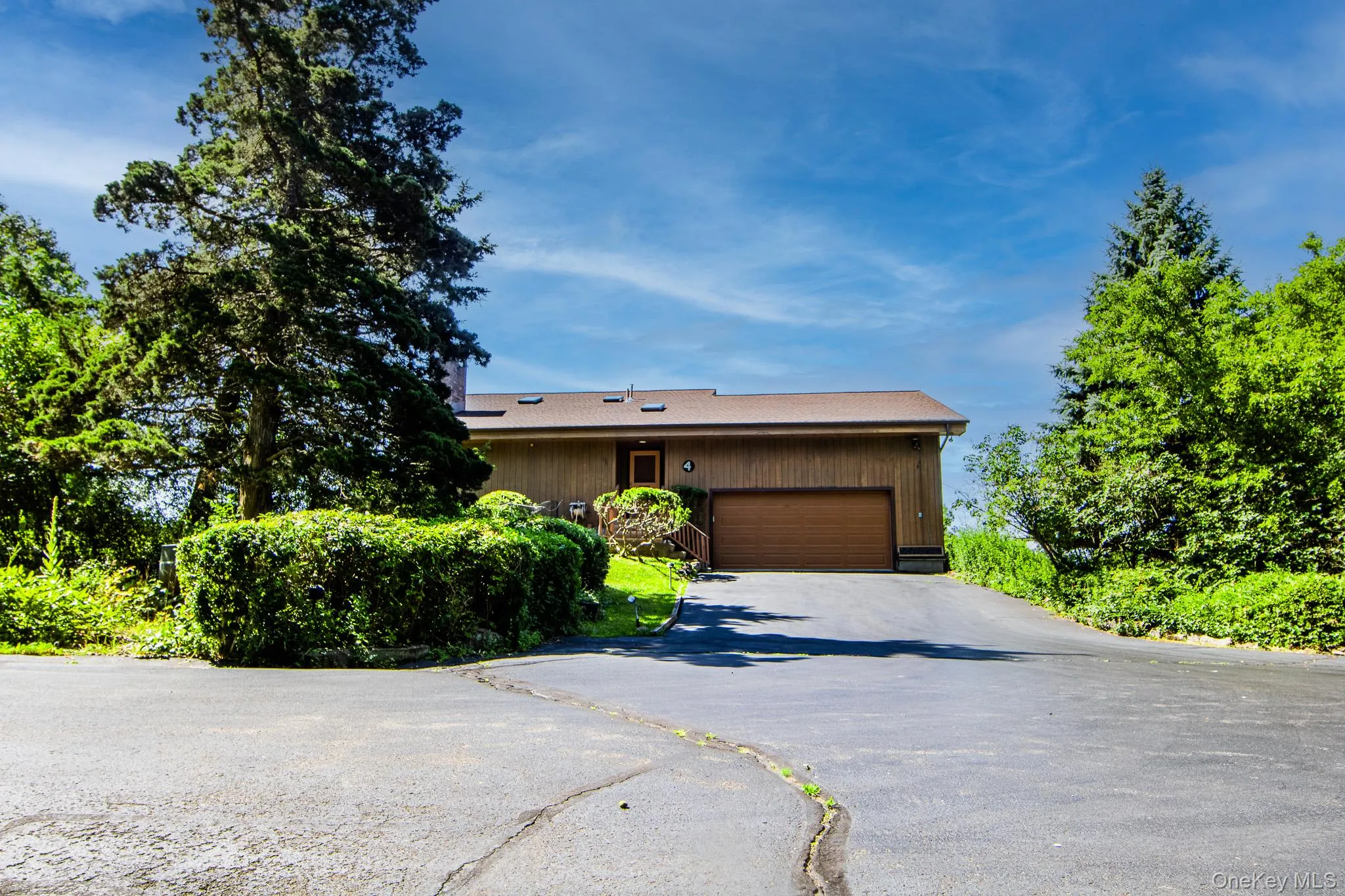 4 Bellview Drive, Clarkstown, NY, 4 Bedrooms Bedrooms, 12 Rooms Rooms,2 BathroomsBathrooms,Residential,For Rent,Bellview,0,1020986 4 Bellview Drive, Clarkstown, NY, 4 Bedrooms Bedrooms, 12 Rooms Rooms,2 BathroomsBathrooms,Residential,For Rent,Bellview,0,1020986