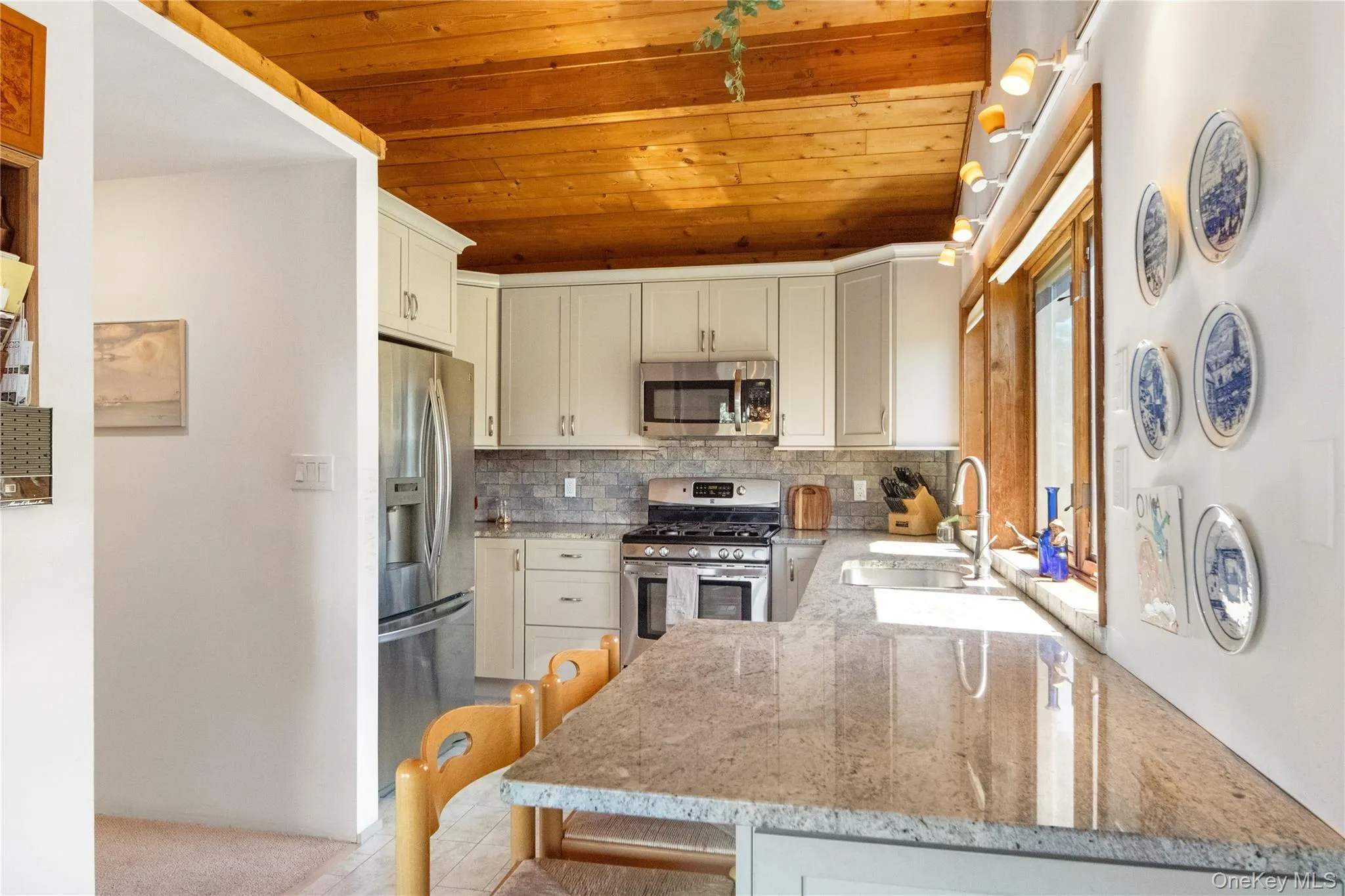 4 Bellview Drive, Clarkstown, NY, 4 Bedrooms Bedrooms, 12 Rooms Rooms,2 BathroomsBathrooms,Residential,For Rent,Bellview,0,1020986 4 Bellview Drive, Clarkstown, NY, 4 Bedrooms Bedrooms, 12 Rooms Rooms,2 BathroomsBathrooms,Residential,For Rent,Bellview,0,1020986