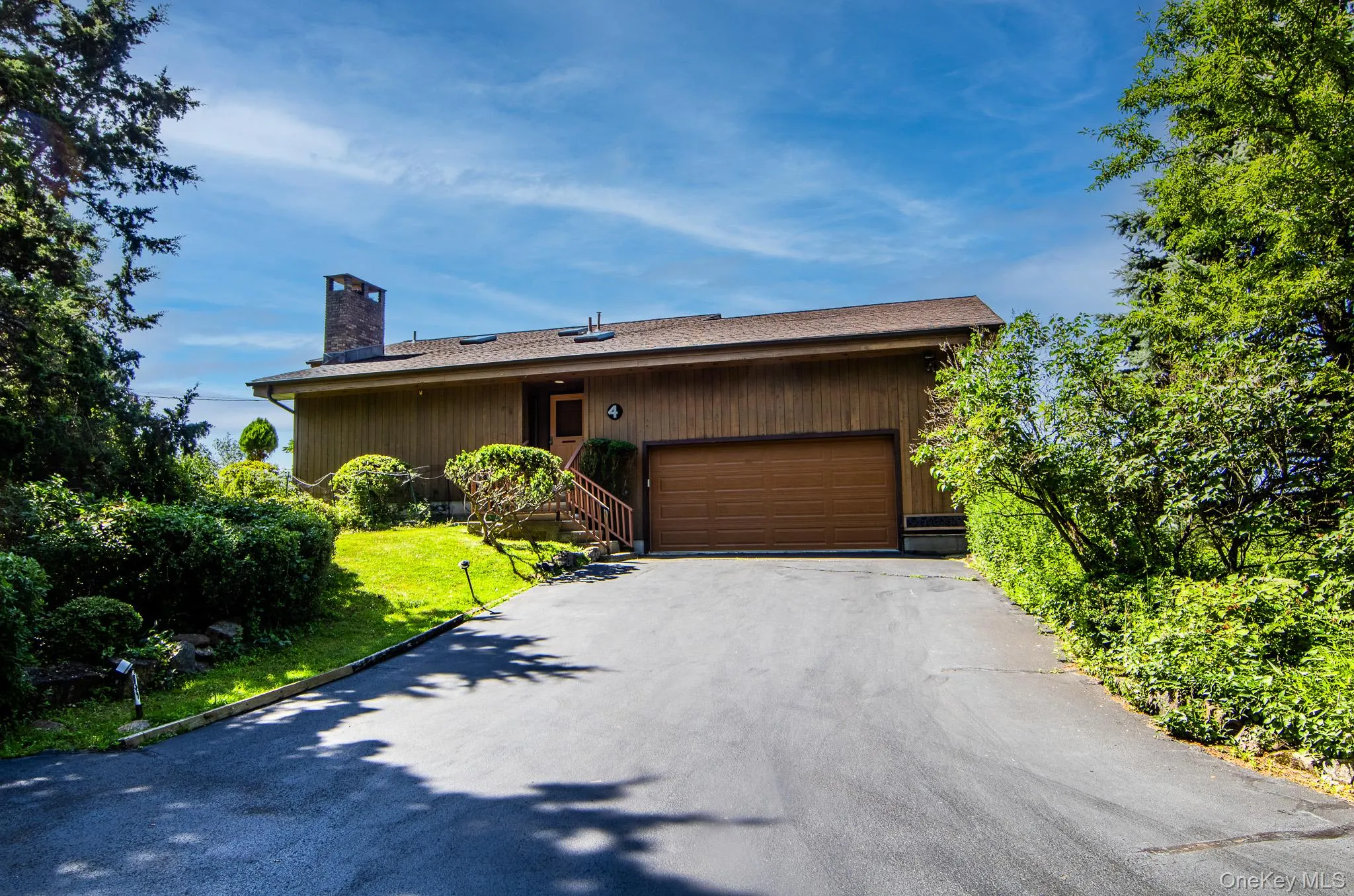 4 Bellview Drive, Clarkstown, NY, 4 Bedrooms Bedrooms, 12 Rooms Rooms,2 BathroomsBathrooms,Residential,For Rent,Bellview,0,1020986 4 Bellview Drive, Clarkstown, NY, 4 Bedrooms Bedrooms, 12 Rooms Rooms,2 BathroomsBathrooms,Residential,For Rent,Bellview,0,1020986