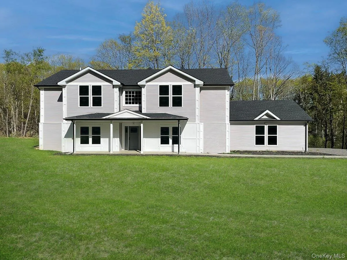 82 Hampton Road, Marlboro, NY, 4 Bedrooms Bedrooms, 9 Rooms Rooms,3 BathroomsBathrooms,Residential,For Rent,Hampton,0,1020992 82 Hampton Road, Marlboro, NY, 4 Bedrooms Bedrooms, 9 Rooms Rooms,3 BathroomsBathrooms,Residential,For Rent,Hampton,0,1020992
