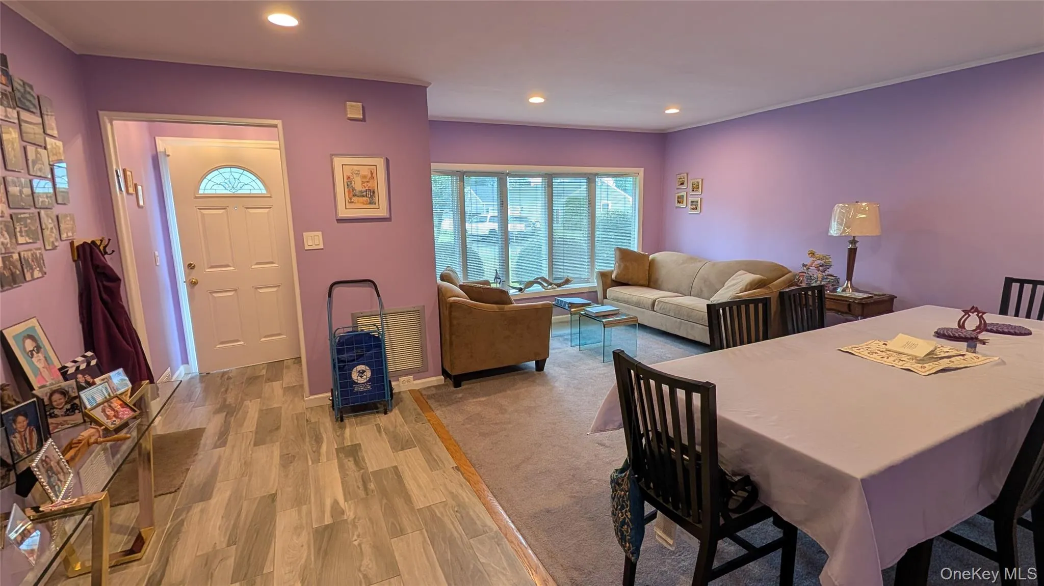 7 Oaktree Lane, Huntington, NY, 4 Bedrooms Bedrooms, 9 Rooms Rooms,2 BathroomsBathrooms,Residential,For Rent,Oaktree,0,1020994 7 Oaktree Lane, Huntington, NY, 4 Bedrooms Bedrooms, 9 Rooms Rooms,2 BathroomsBathrooms,Residential,For Rent,Oaktree,0,1020994
