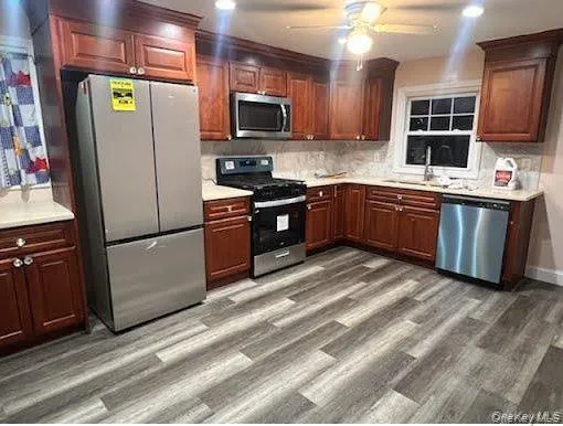 1050 Sullivan Street, Islip, NY, 3 Bedrooms Bedrooms, 7 Rooms Rooms,1 BathroomBathrooms,Residential Lease,For Rent,Sullivan,0,1021005 1050 Sullivan Street, Islip, NY, 3 Bedrooms Bedrooms, 7 Rooms Rooms,1 BathroomBathrooms,Residential Lease,For Rent,Sullivan,0,1021005