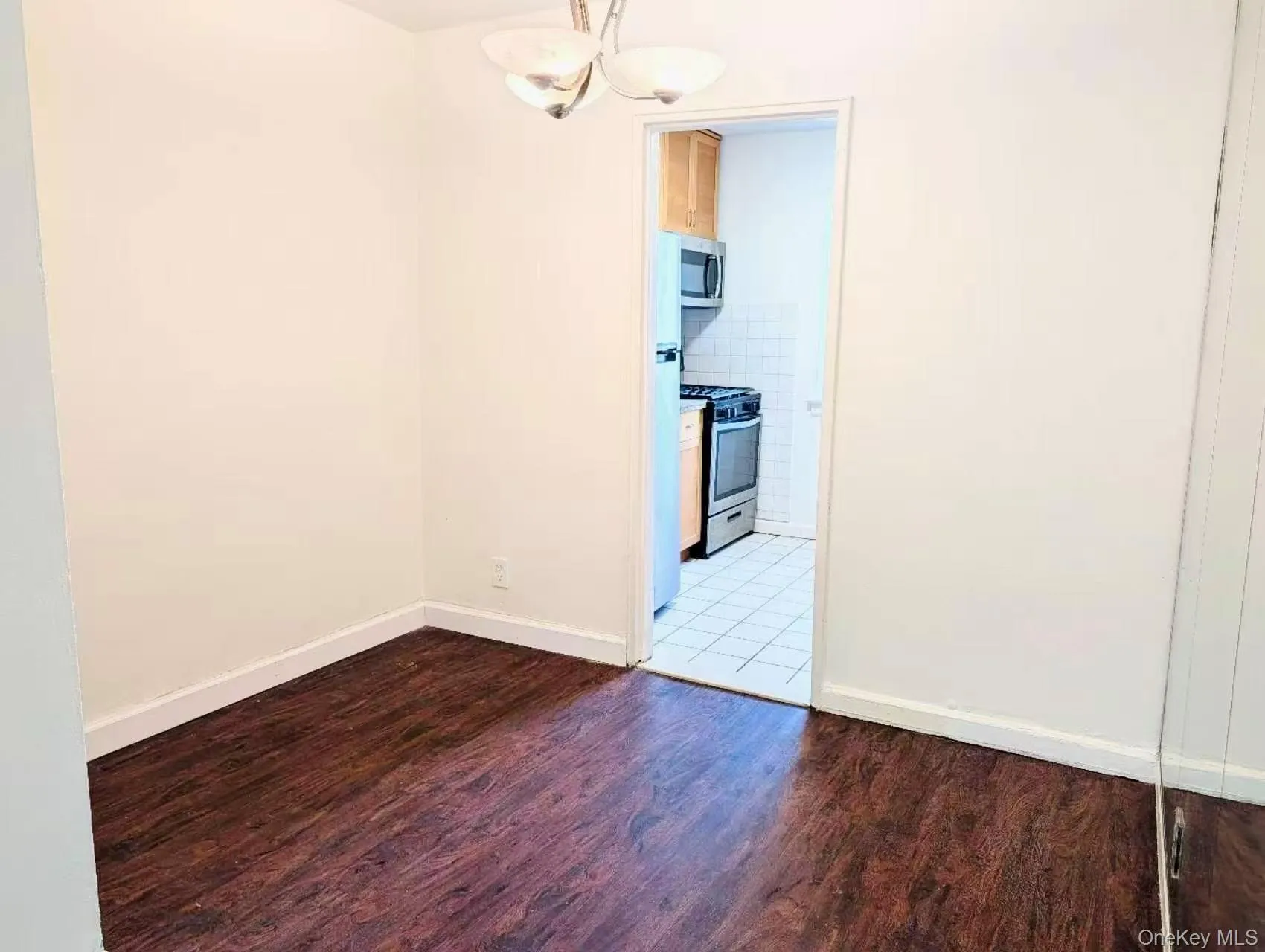 150-83 70th Road, New York, NY, 1 Bedroom Bedrooms, 4 Rooms Rooms,1 BathroomBathrooms,Residential,For Rent,70th,0,1021013 150-83 70th Road, New York, NY, 1 Bedroom Bedrooms, 4 Rooms Rooms,1 BathroomBathrooms,Residential,For Rent,70th,0,1021013