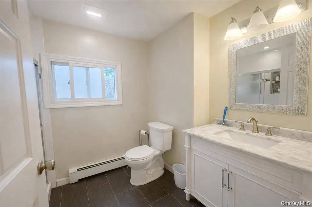 187 Horseblock Road, Brookhaven, NY, 4 Bedrooms Bedrooms, 8 Rooms Rooms,2 BathroomsBathrooms,Residential,For Rent,Horseblock,0,1021018 187 Horseblock Road, Brookhaven, NY, 4 Bedrooms Bedrooms, 8 Rooms Rooms,2 BathroomsBathrooms,Residential,For Rent,Horseblock,0,1021018