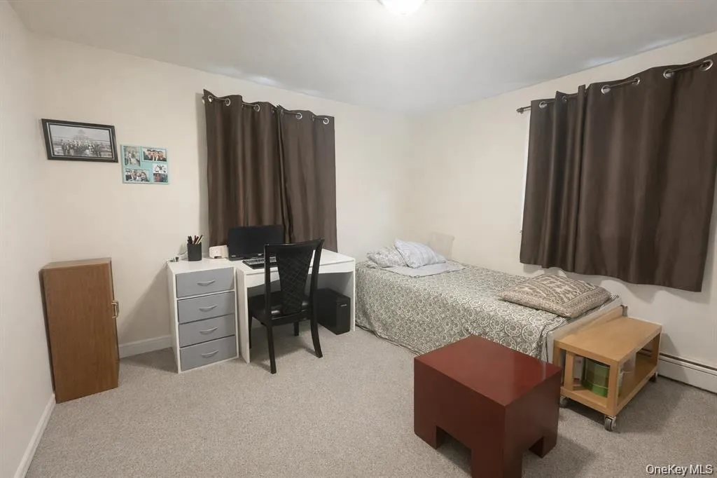 187 Horseblock Road, Brookhaven, NY, 4 Bedrooms Bedrooms, 8 Rooms Rooms,2 BathroomsBathrooms,Residential,For Rent,Horseblock,0,1021018 187 Horseblock Road, Brookhaven, NY, 4 Bedrooms Bedrooms, 8 Rooms Rooms,2 BathroomsBathrooms,Residential,For Rent,Horseblock,0,1021018