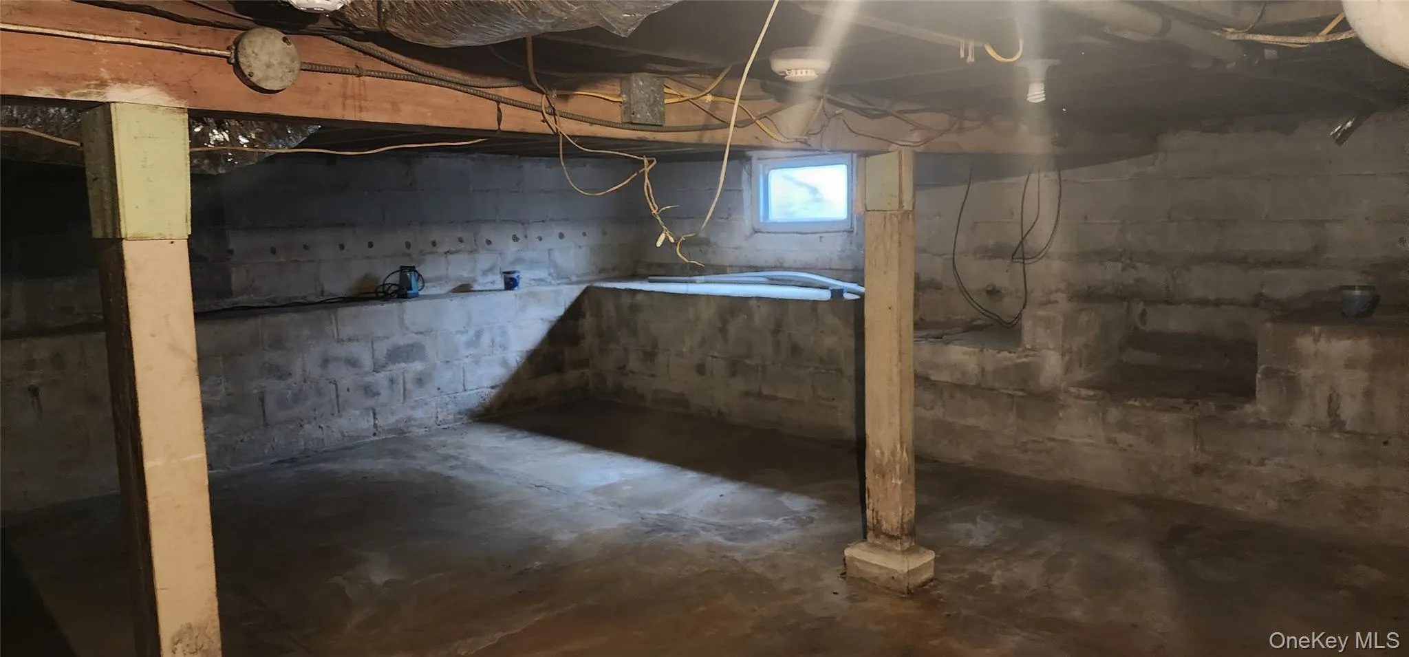 79 Commack Road, Babylon, NY, 2 Bedrooms Bedrooms, 5 Rooms Rooms,1 BathroomBathrooms,Residential,For Rent,Commack,0,1021019 79 Commack Road, Babylon, NY, 2 Bedrooms Bedrooms, 5 Rooms Rooms,1 BathroomBathrooms,Residential,For Rent,Commack,0,1021019