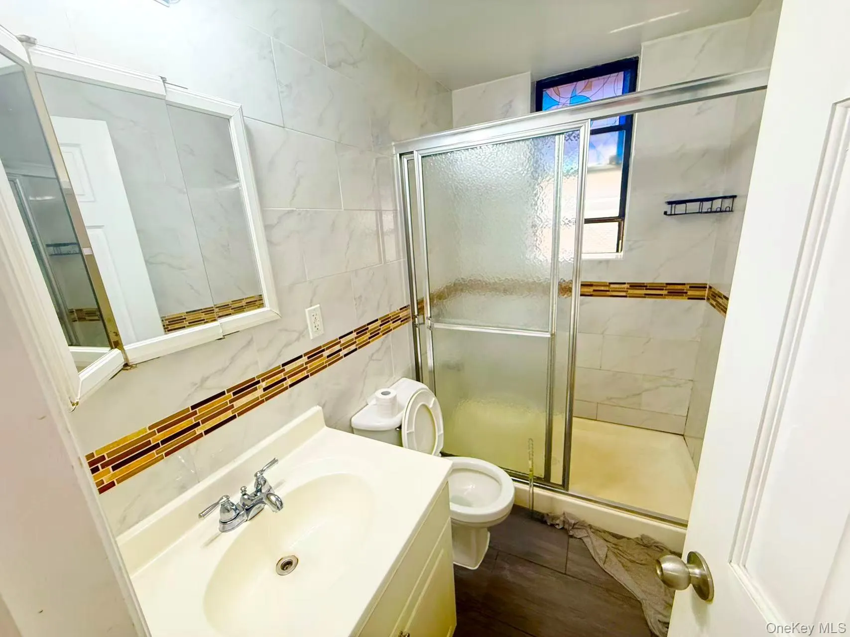 13257 Maple Avenue, New York, NY, 3 Bedrooms Bedrooms, 5 Rooms Rooms,1 BathroomBathrooms,Residential Lease,For Rent,Maple,0,1021021 13257 Maple Avenue, New York, NY, 3 Bedrooms Bedrooms, 5 Rooms Rooms,1 BathroomBathrooms,Residential Lease,For Rent,Maple,0,1021021