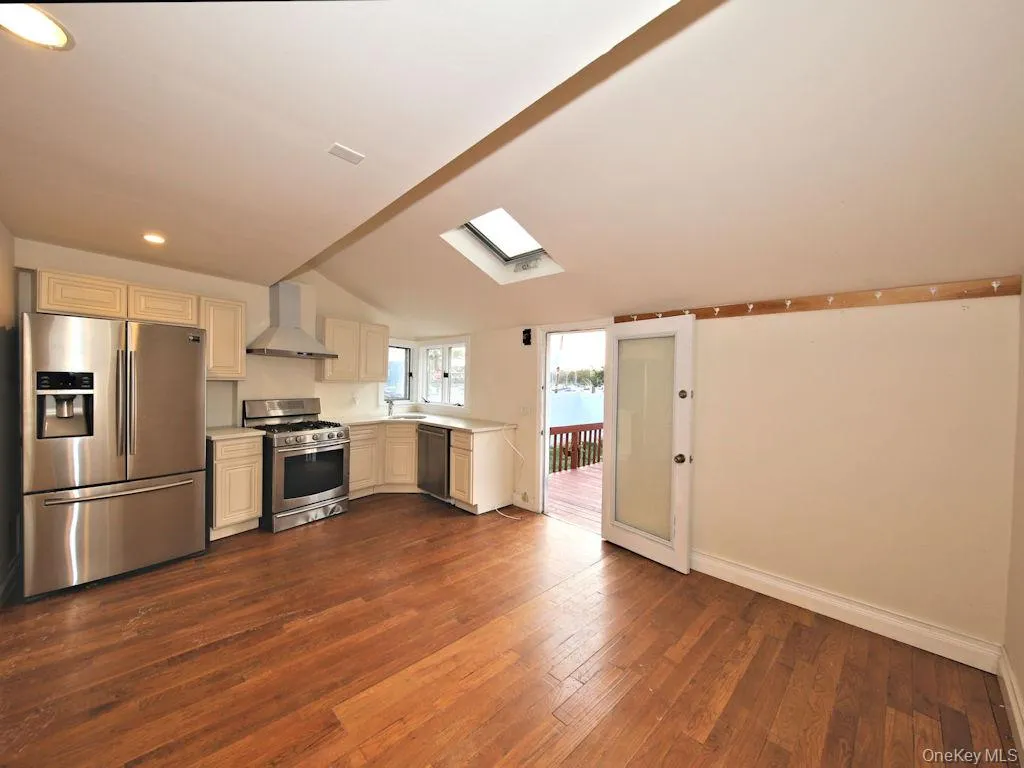 632 Milton Road, Rye City, NY, 2 Bedrooms Bedrooms, 4 Rooms Rooms,1 BathroomBathrooms,Residential Lease,For Rent,Milton,0,1021024 632 Milton Road, Rye City, NY, 2 Bedrooms Bedrooms, 4 Rooms Rooms,1 BathroomBathrooms,Residential Lease,For Rent,Milton,0,1021024