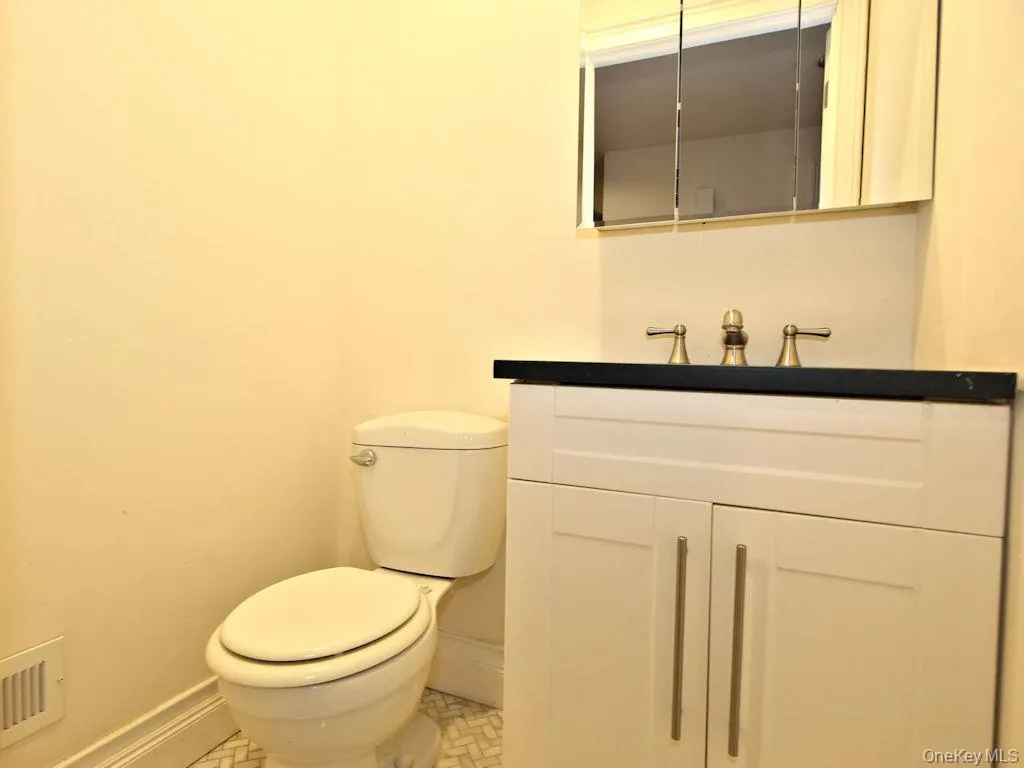 632 Milton Road, Rye City, NY, 2 Bedrooms Bedrooms, 4 Rooms Rooms,1 BathroomBathrooms,Residential Lease,For Rent,Milton,0,1021024 632 Milton Road, Rye City, NY, 2 Bedrooms Bedrooms, 4 Rooms Rooms,1 BathroomBathrooms,Residential Lease,For Rent,Milton,0,1021024