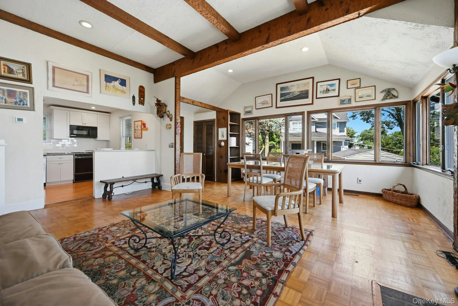 4 Bayview Drive, Huntington, NY, 4 Bedrooms Bedrooms, 9 Rooms Rooms,2 BathroomsBathrooms,Residential,For Rent,Bayview,0,1021025 4 Bayview Drive, Huntington, NY, 4 Bedrooms Bedrooms, 9 Rooms Rooms,2 BathroomsBathrooms,Residential,For Rent,Bayview,0,1021025