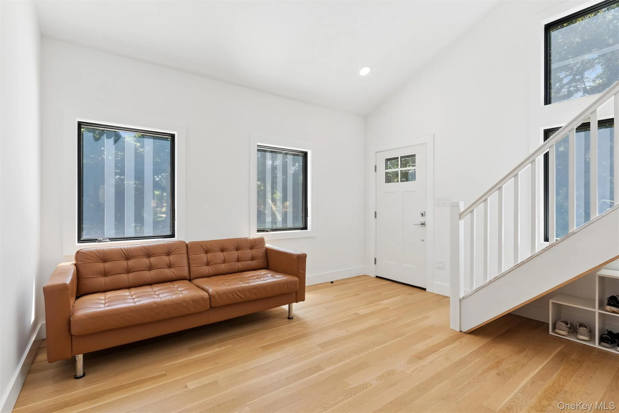 356 Oakleigh Avenue, Riverhead, NY, 3 Bedrooms Bedrooms, 7 Rooms Rooms,1 BathroomBathrooms,Residential,For Rent,Oakleigh,0,1021030 356 Oakleigh Avenue, Riverhead, NY, 3 Bedrooms Bedrooms, 7 Rooms Rooms,1 BathroomBathrooms,Residential,For Rent,Oakleigh,0,1021030