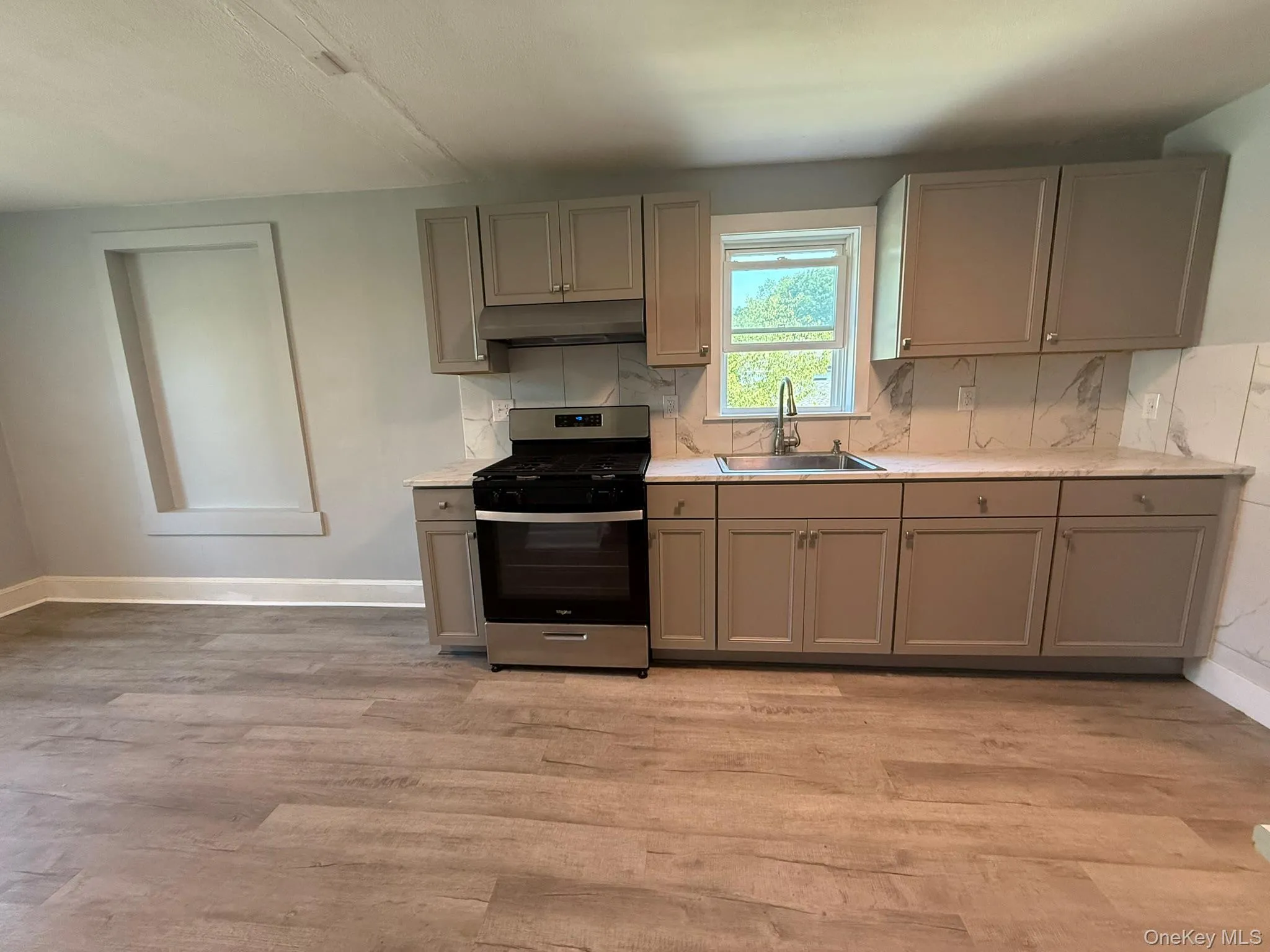 610 Tower Avenue, Montgomery, NY, 2 Bedrooms Bedrooms, 4 Rooms Rooms,1 BathroomBathrooms,Residential Lease,For Rent,Tower,0,1021034 610 Tower Avenue, Montgomery, NY, 2 Bedrooms Bedrooms, 4 Rooms Rooms,1 BathroomBathrooms,Residential Lease,For Rent,Tower,0,1021034