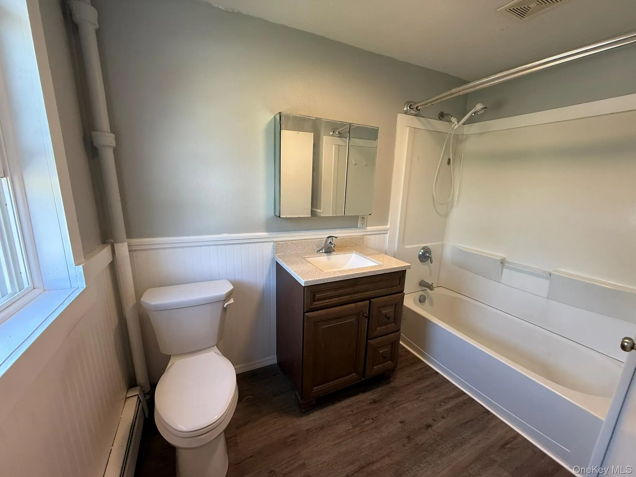 610 Tower Avenue, Montgomery, NY, 2 Bedrooms Bedrooms, 4 Rooms Rooms,1 BathroomBathrooms,Residential Lease,For Rent,Tower,0,1021034 610 Tower Avenue, Montgomery, NY, 2 Bedrooms Bedrooms, 4 Rooms Rooms,1 BathroomBathrooms,Residential Lease,For Rent,Tower,0,1021034