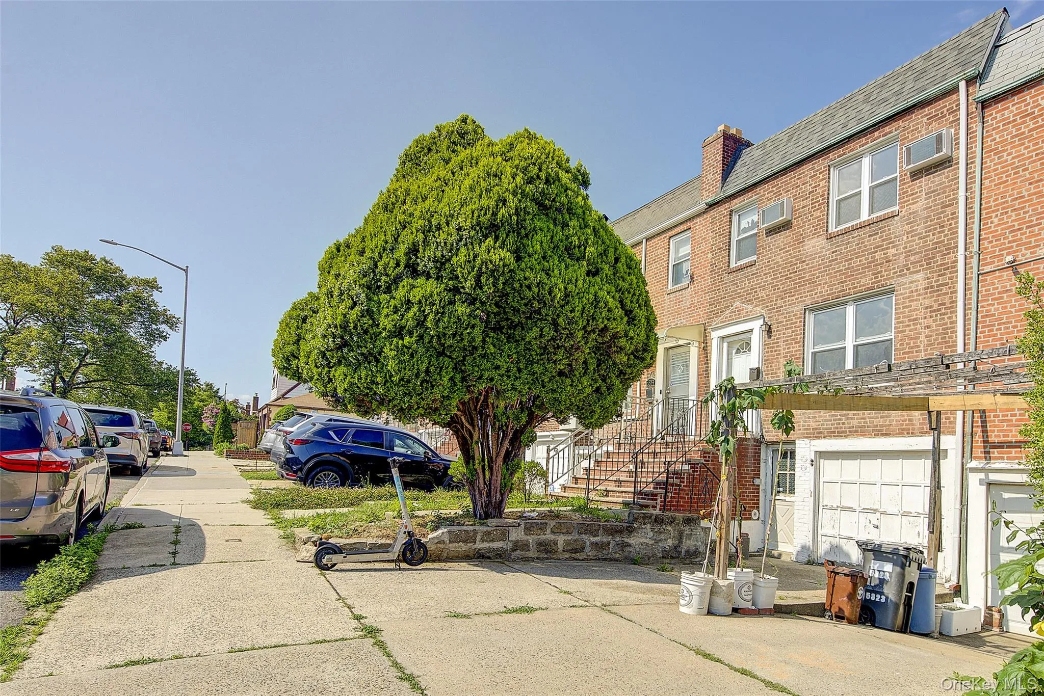53-21 194th Street, New York, NY, 3 Bedrooms Bedrooms, 6 Rooms Rooms,1 BathroomBathrooms,Residential,For Rent,194th,0,1021035 53-21 194th Street, New York, NY, 3 Bedrooms Bedrooms, 6 Rooms Rooms,1 BathroomBathrooms,Residential,For Rent,194th,0,1021035