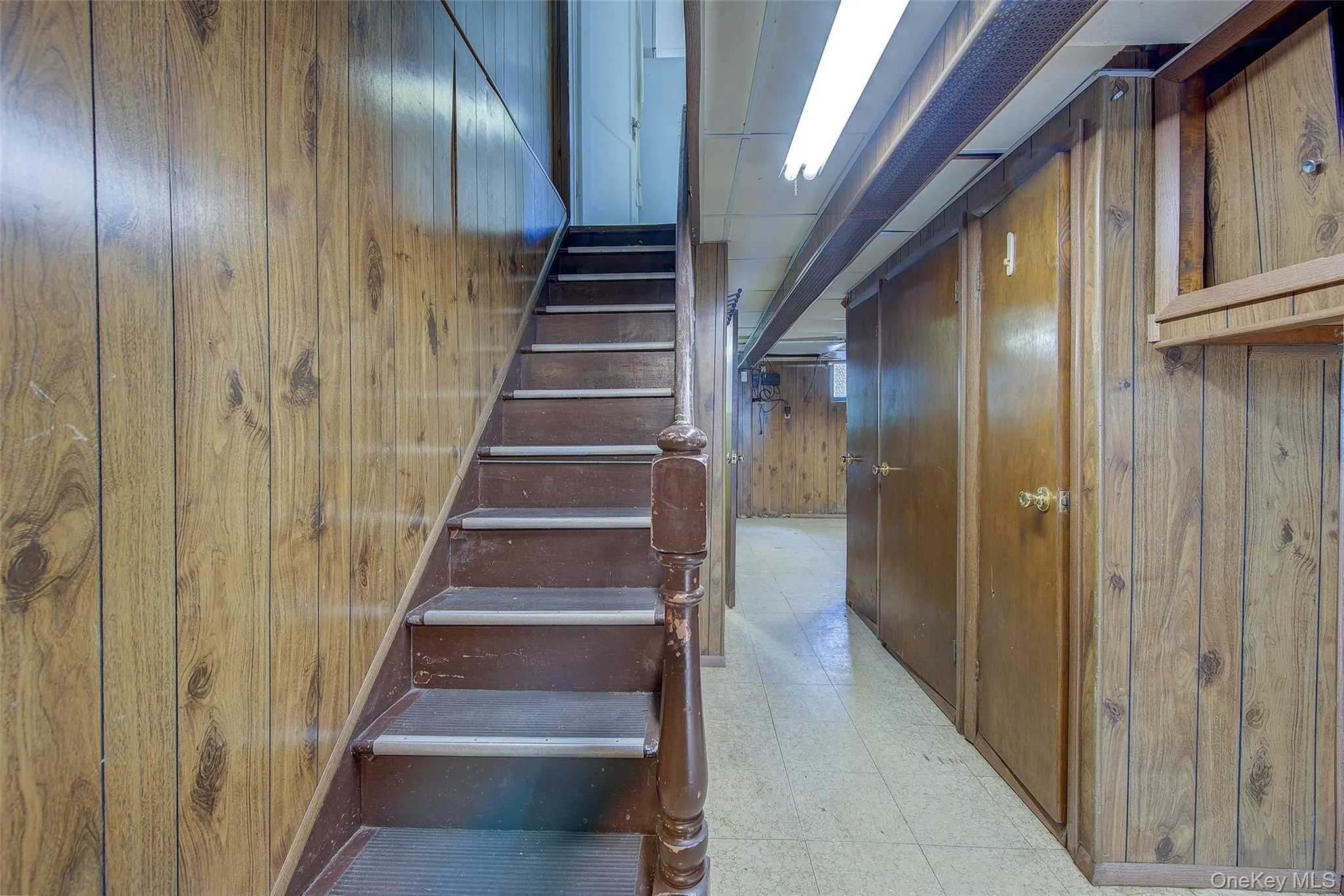 53-21 194th Street, New York, NY, 3 Bedrooms Bedrooms, 6 Rooms Rooms,1 BathroomBathrooms,Residential,For Rent,194th,0,1021035 53-21 194th Street, New York, NY, 3 Bedrooms Bedrooms, 6 Rooms Rooms,1 BathroomBathrooms,Residential,For Rent,194th,0,1021035