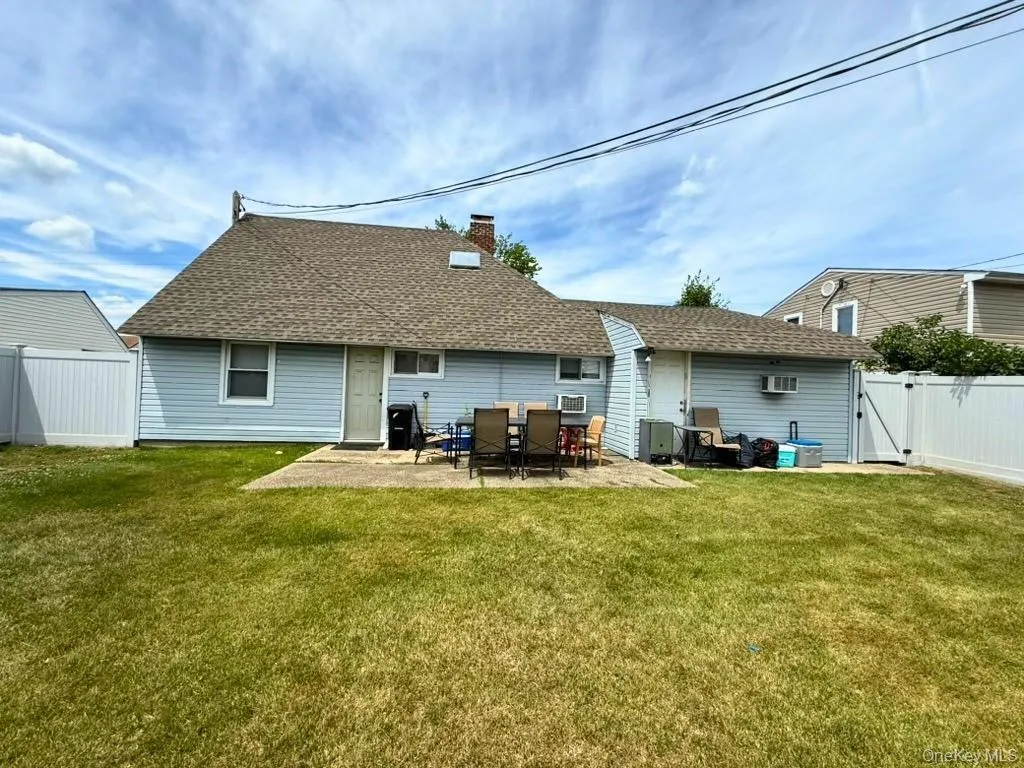 44 Mallard Road, Hempstead, NY, 4 Bedrooms Bedrooms, 6 Rooms Rooms,2 BathroomsBathrooms,Residential,For Rent,Mallard,0,1021038 44 Mallard Road, Hempstead, NY, 4 Bedrooms Bedrooms, 6 Rooms Rooms,2 BathroomsBathrooms,Residential,For Rent,Mallard,0,1021038
