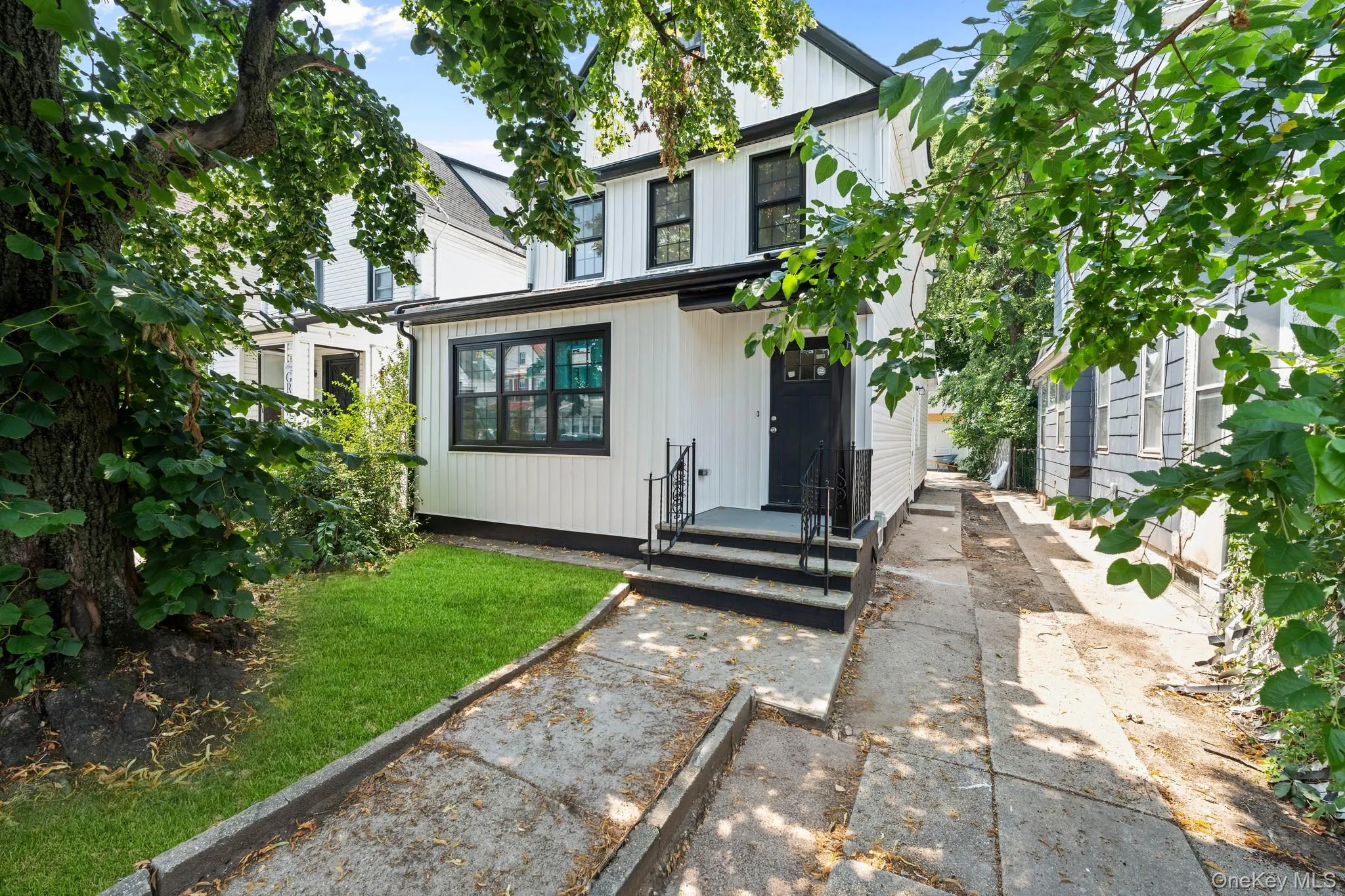 11308 208th Street, New York, NY, 4 Bedrooms Bedrooms, 12 Rooms Rooms,3 BathroomsBathrooms,Residential,For Rent,208th,0,1021039 11308 208th Street, New York, NY, 4 Bedrooms Bedrooms, 12 Rooms Rooms,3 BathroomsBathrooms,Residential,For Rent,208th,0,1021039